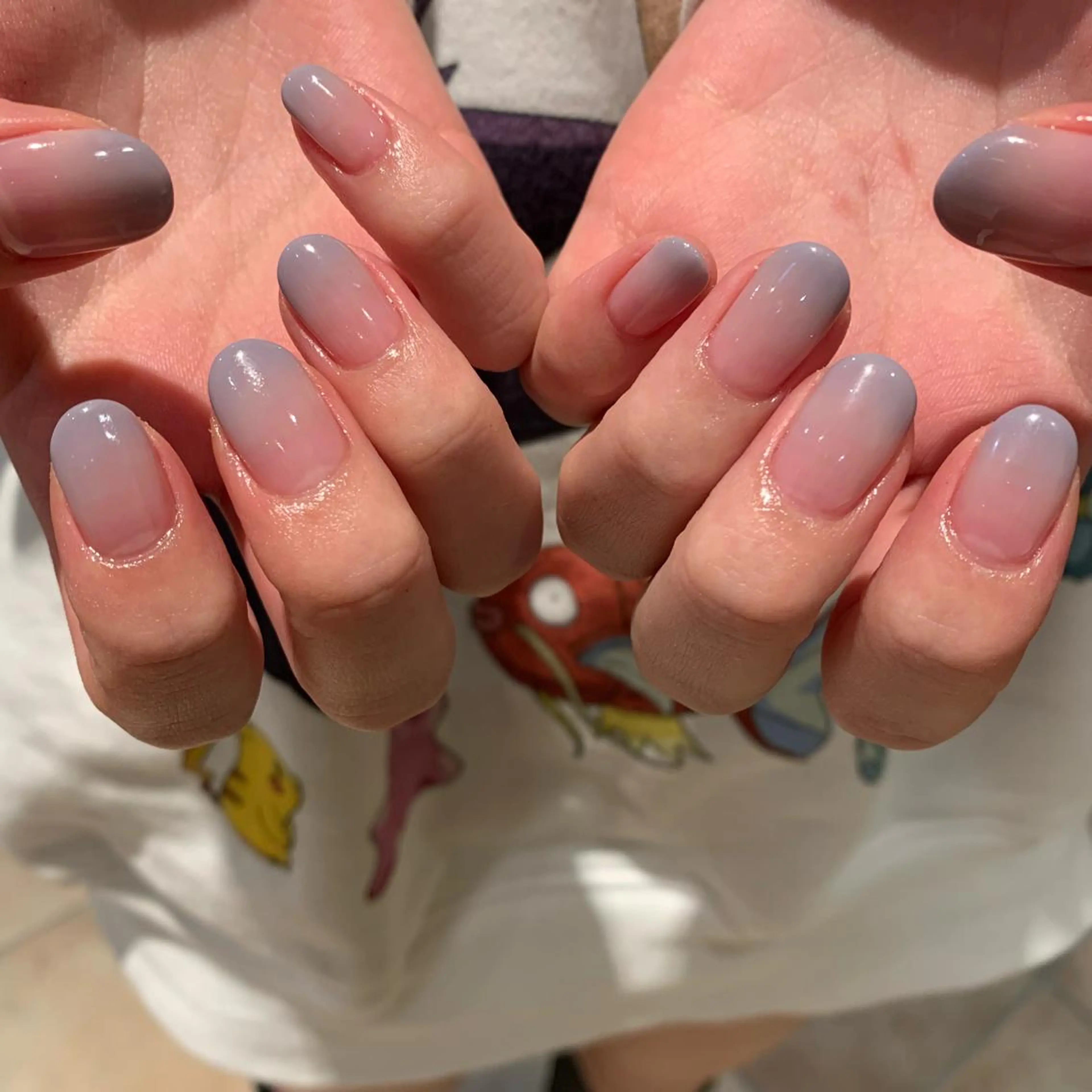 ネイル パープル 佐藤 穂乃香のネイルデザイン