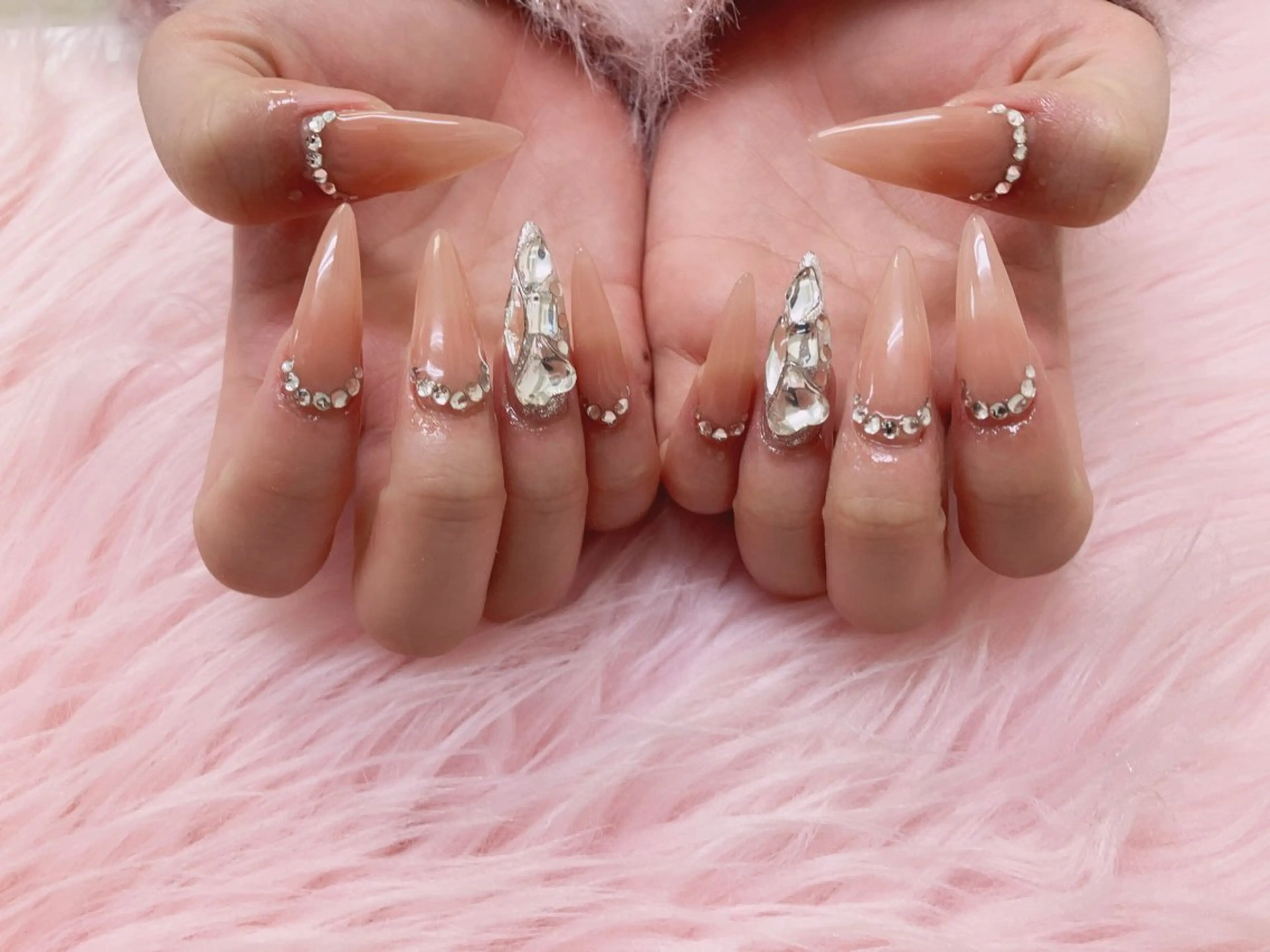 ロング ハンドネイル 💜MIYA nail川崎店のネイルデザイン