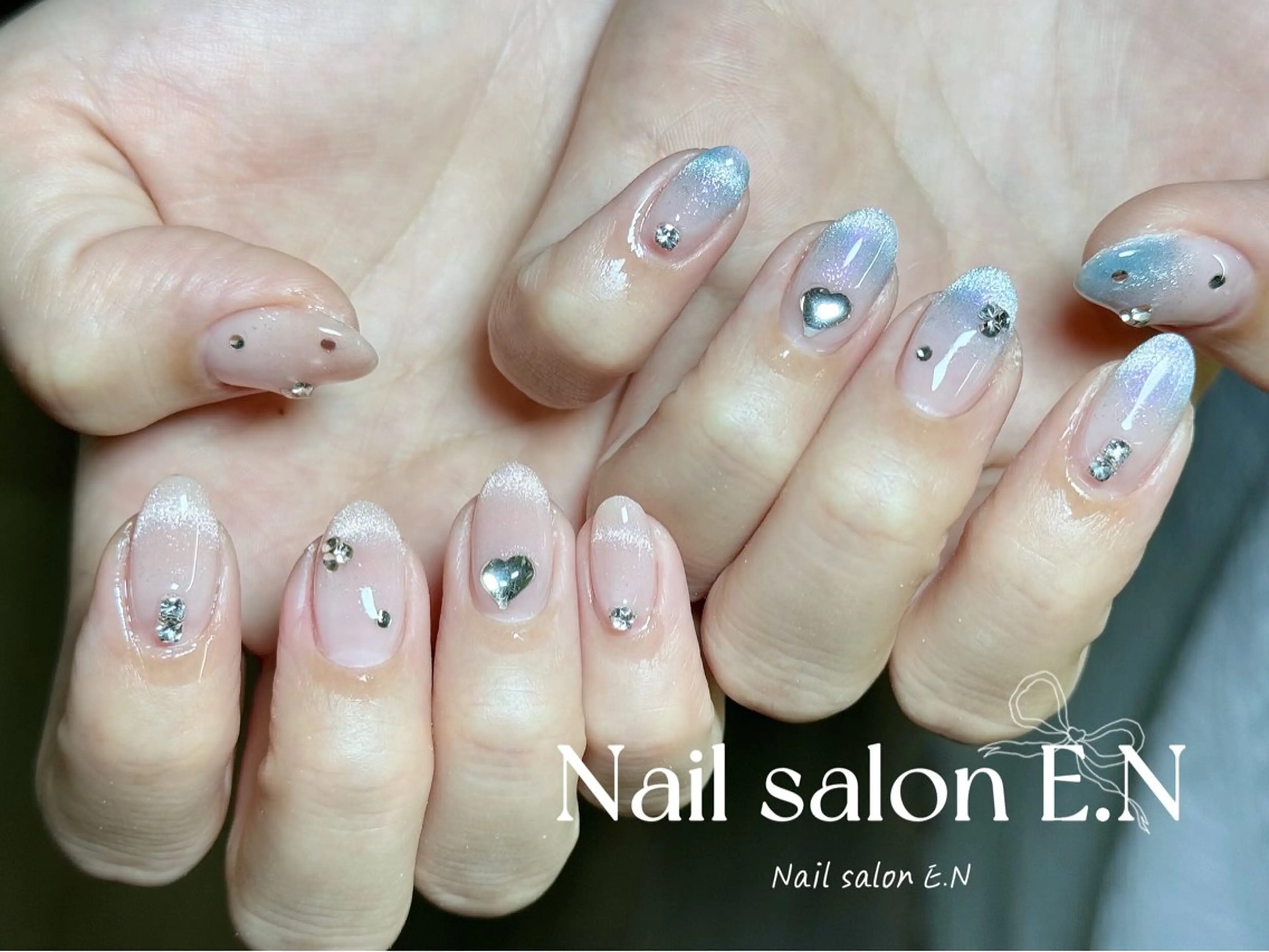 ネイル アートネイル オーロラネイル ブラウン クリアネイル フレンチネイル ハンドネイル E.N🦋 長さ出し/持ち込みのネイルデザイン