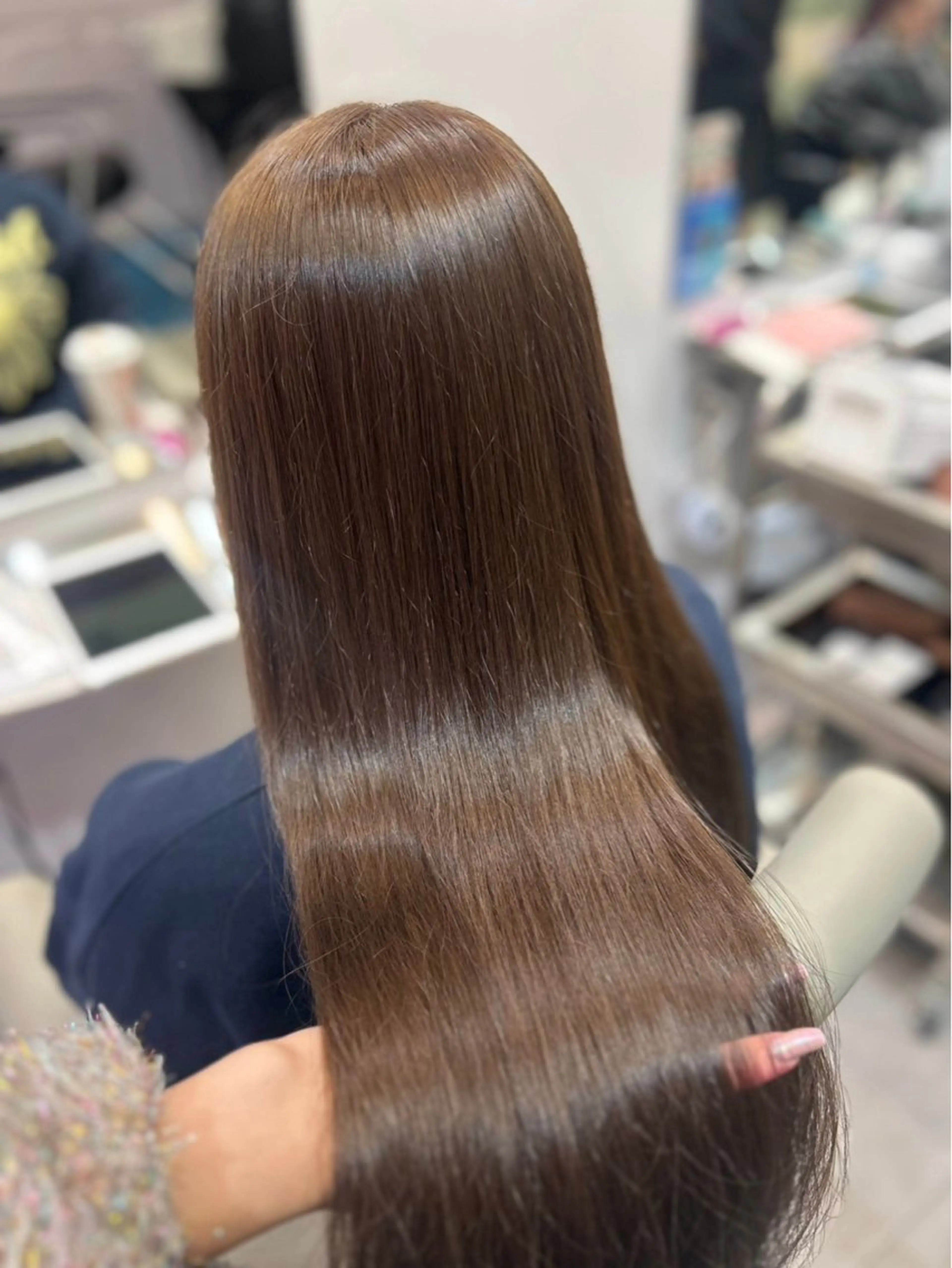 ロング カラー amane໒꒱うる艶 ブリーチ透明感カラーのヘアスタイル