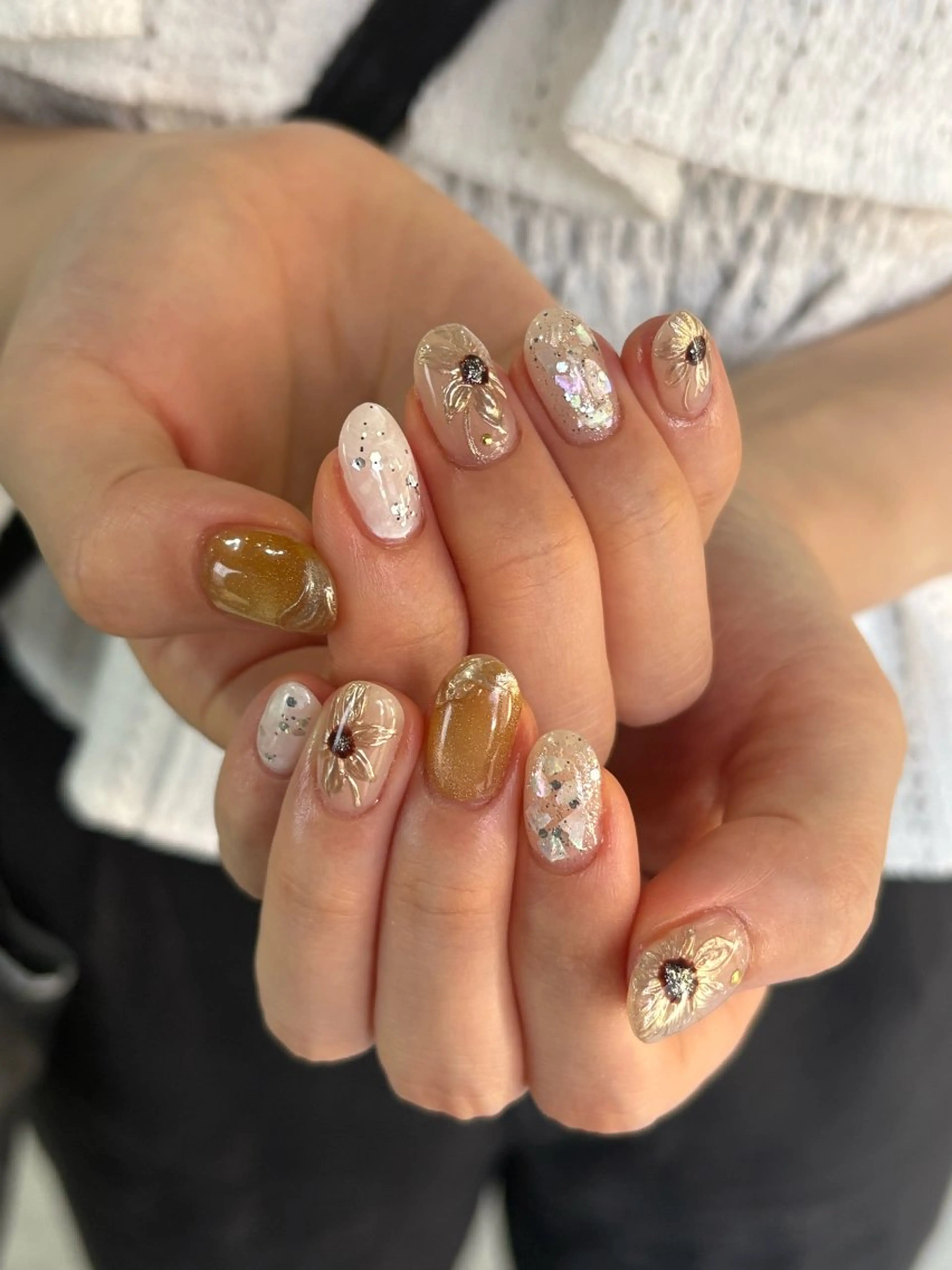 ネイル ハンドネイル Hata nail 🎀個性派ニュアンスのネイルデザイン
