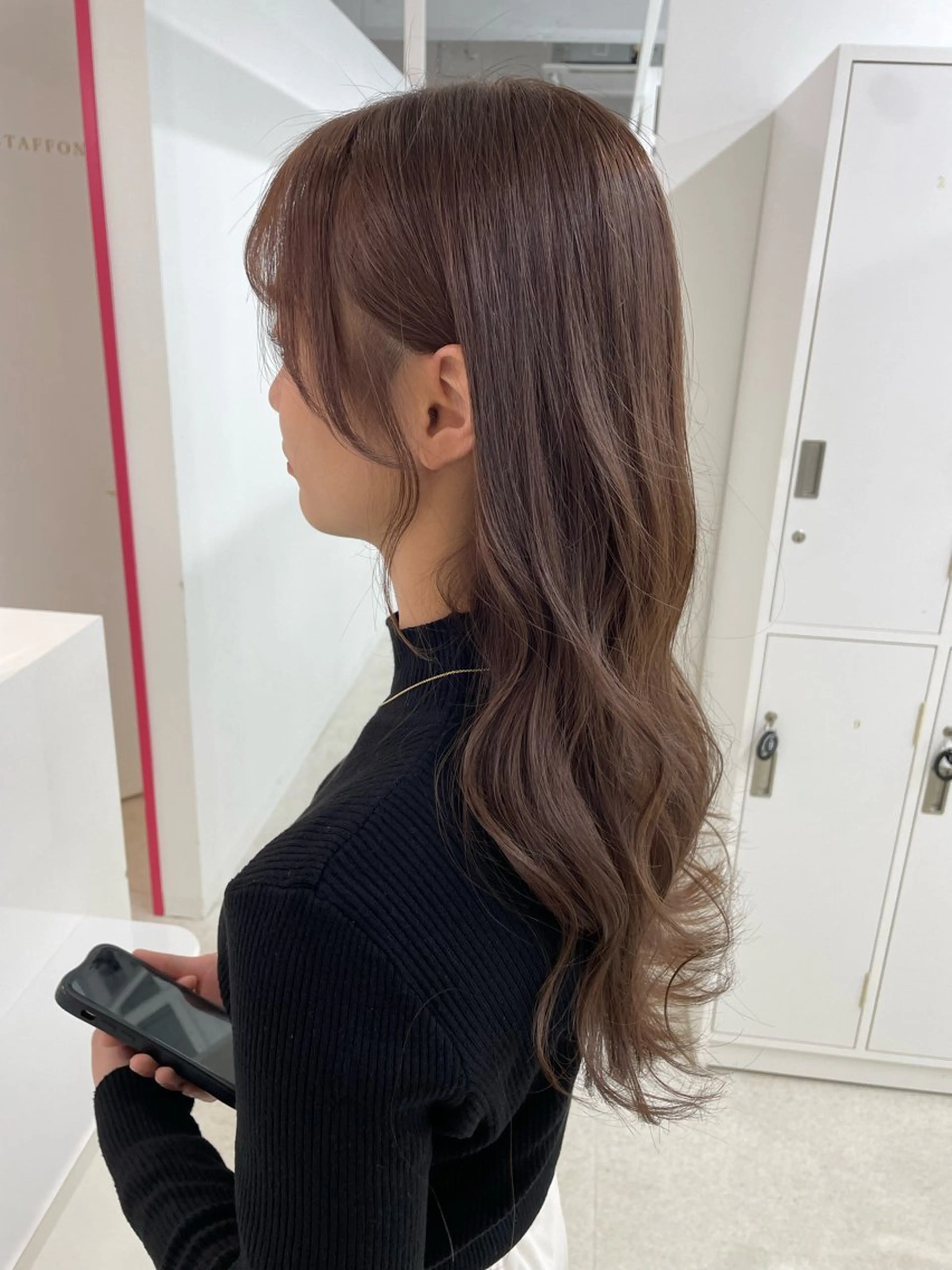 ロング カラー カット ヘアカラー トリートメント 冨木 雄斗のヘアスタイル