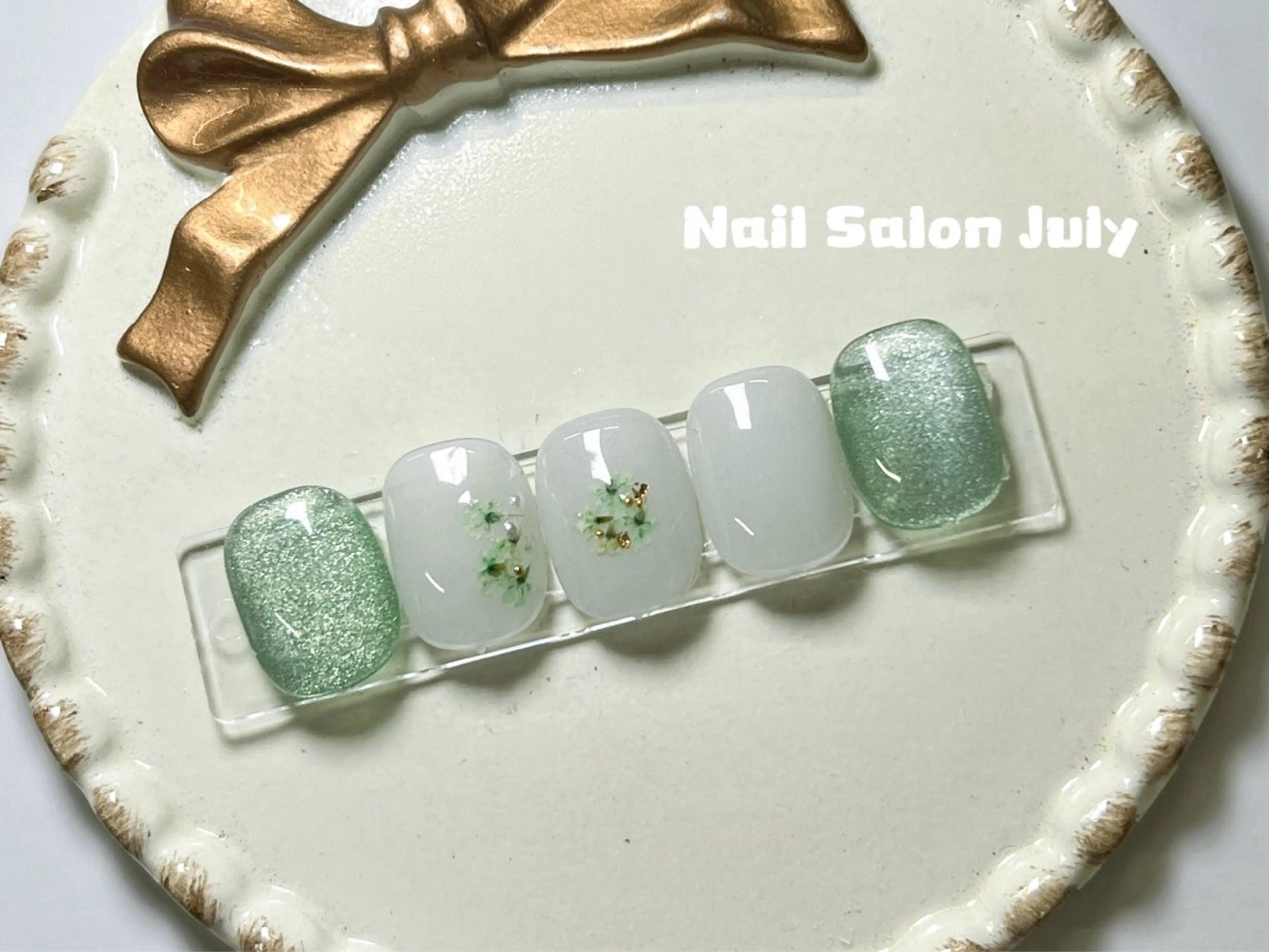 ネイル アートネイル オーロラネイル ジェルネイル ガーリー キラキラネイル ハンドネイル July モモのネイルデザイン