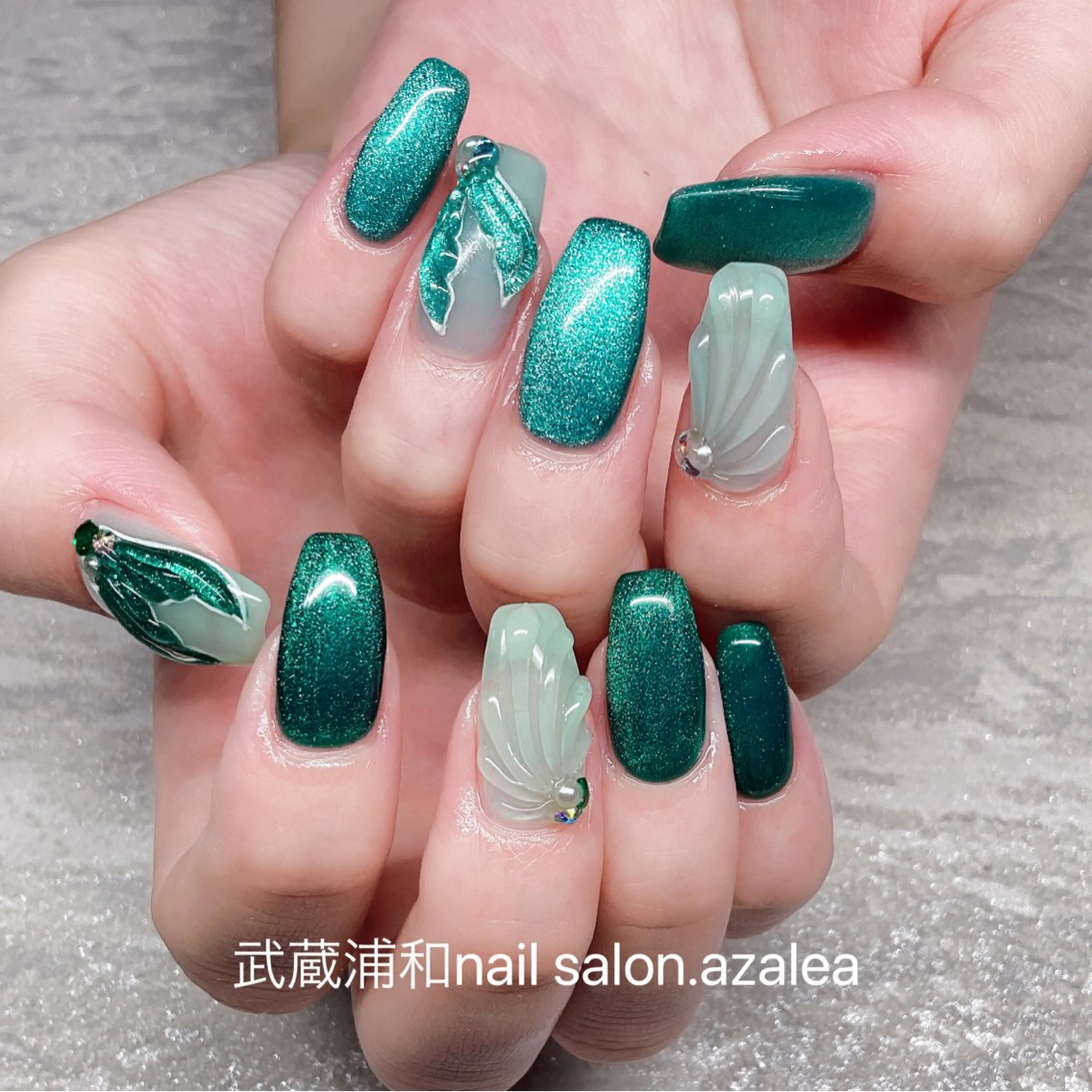 ネイル ハンドネイル R inのネイルデザイン