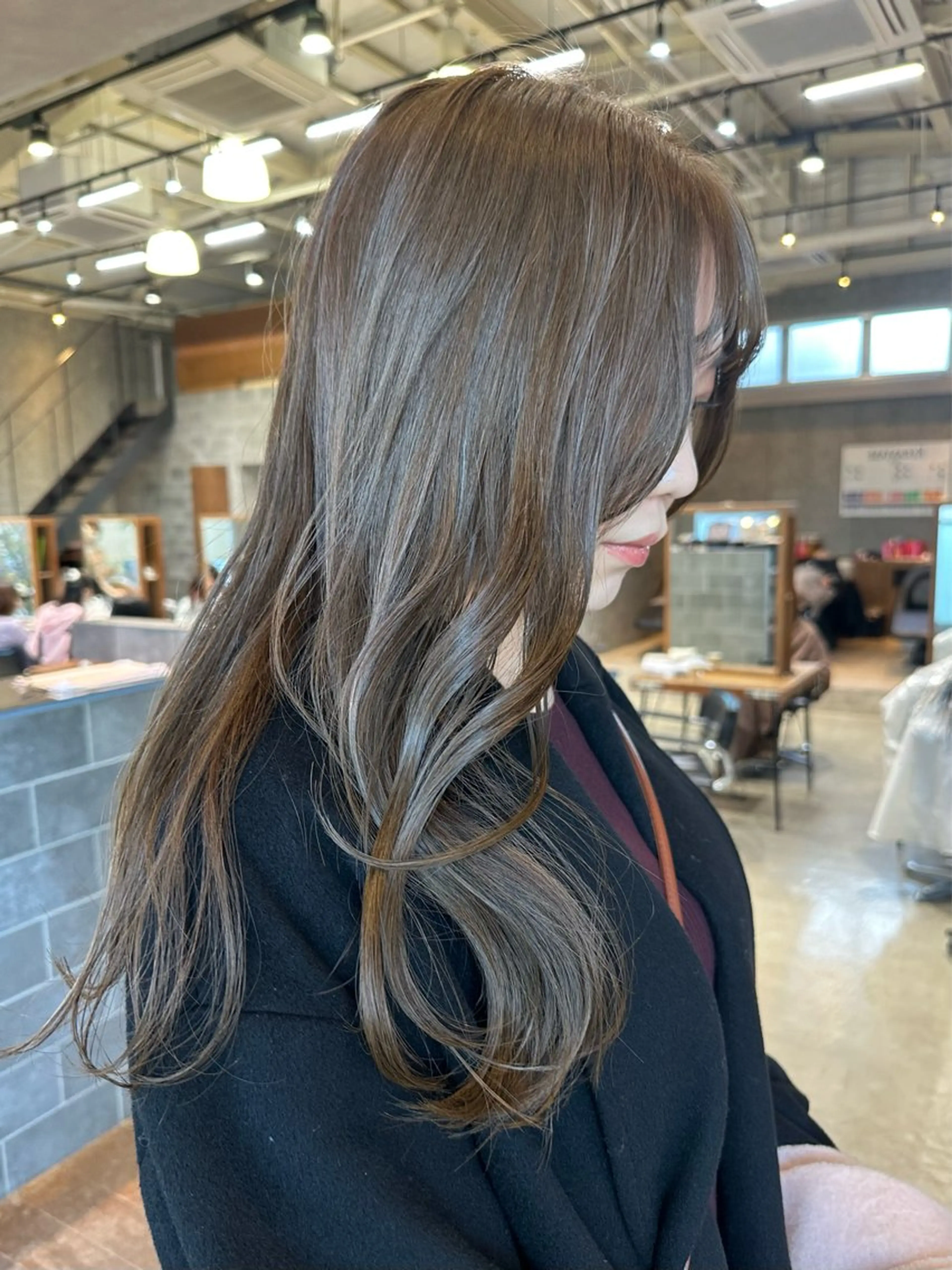 ロング ヘアカラー トリートメント 柔らかいcolor 🌿harukaのヘアスタイル