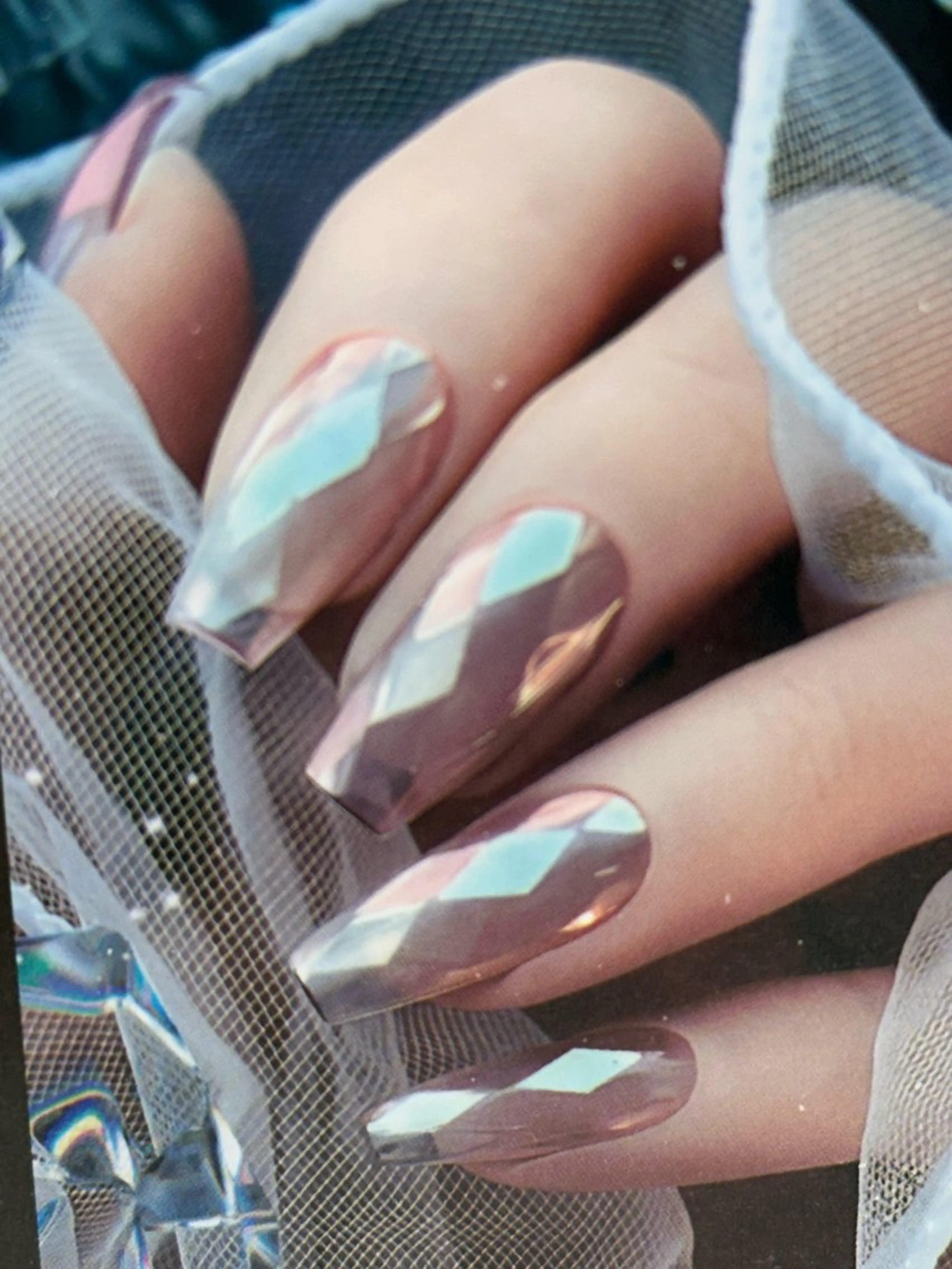 ネイル キラキラネイル ミラーネイル 春ネイル ハンドネイル nail salon grant所属・nailsalon grantのネイルデザイン