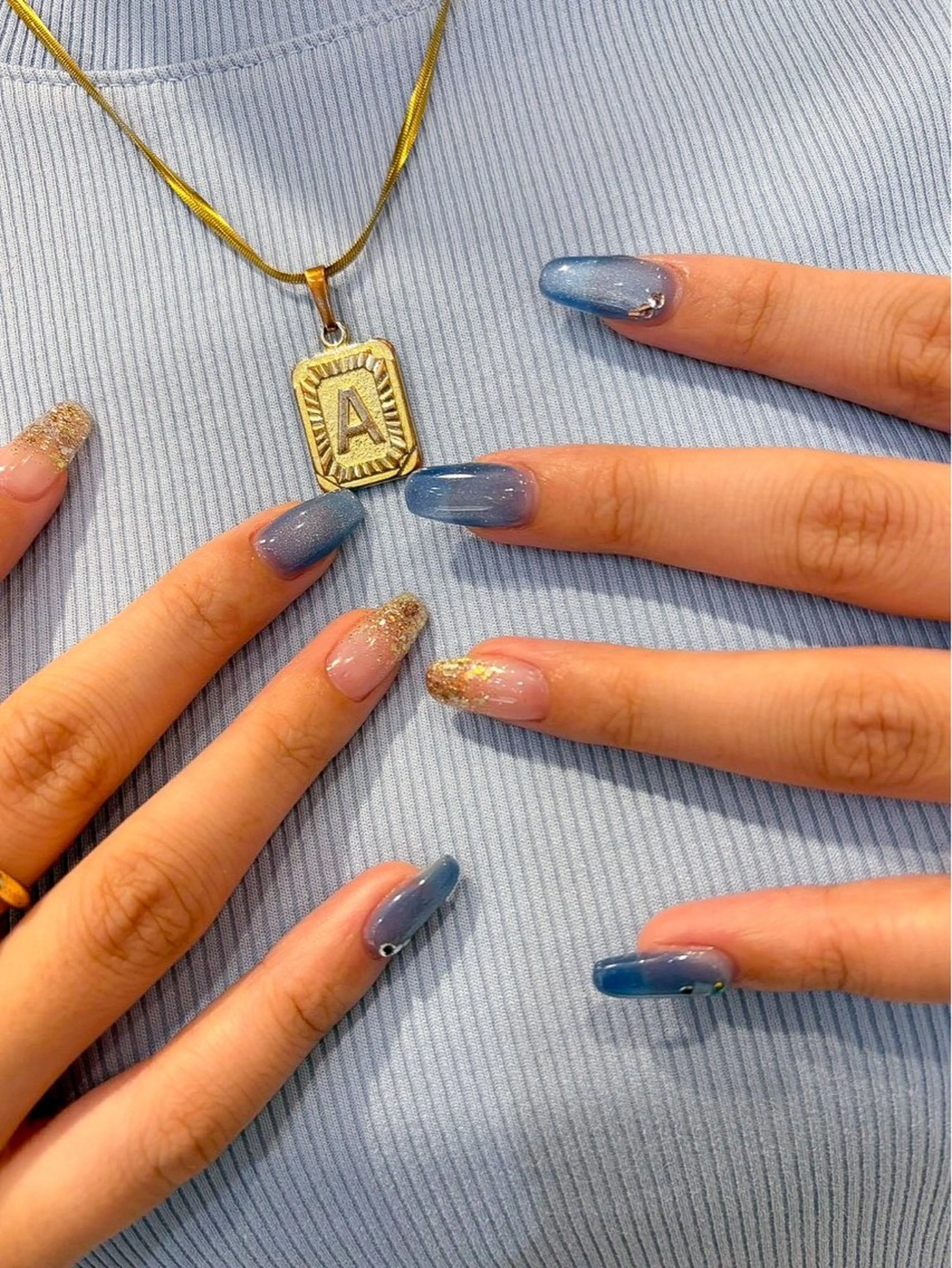 ネイル 🦋LOA🦋 店長 KURUMIのネイルデザイン