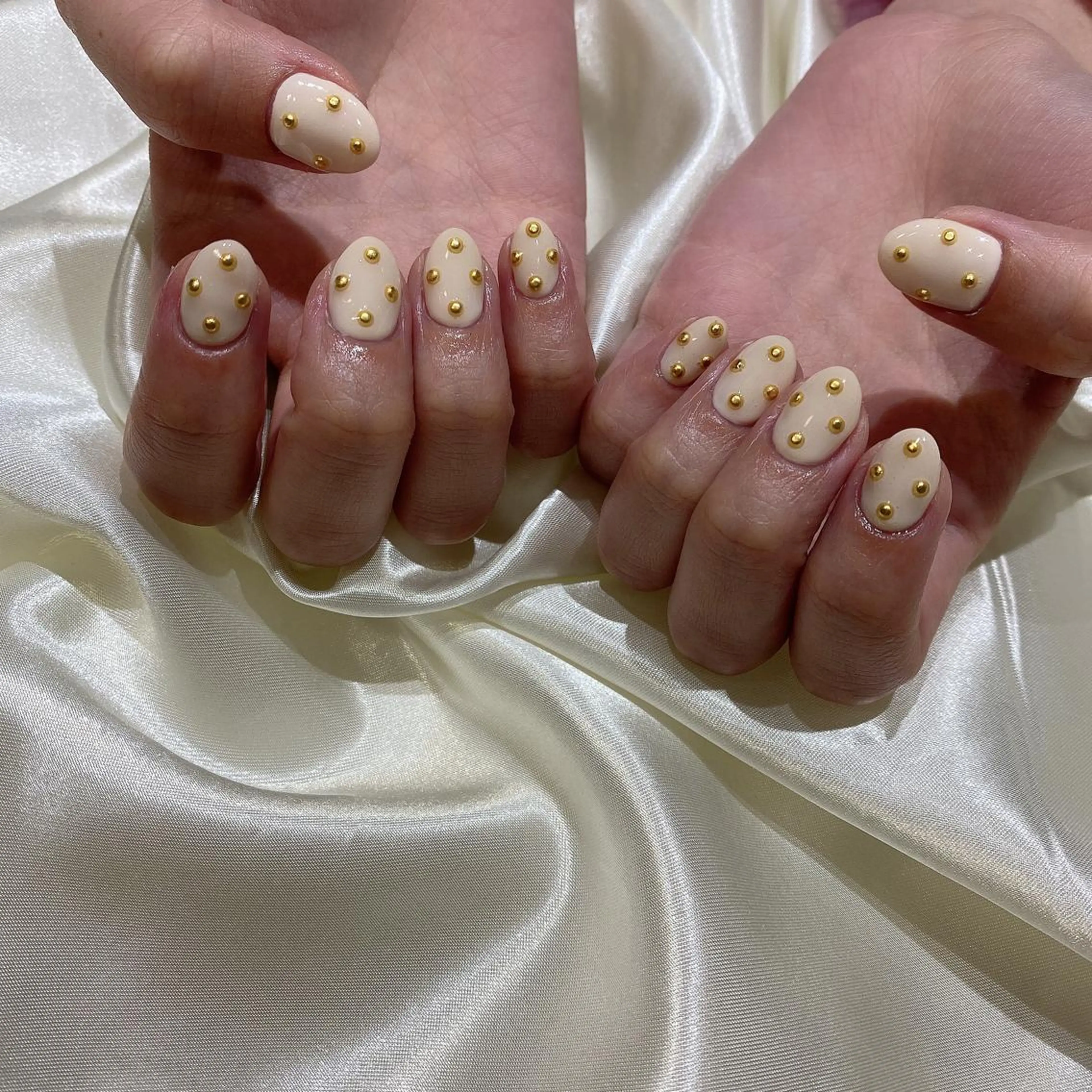 ネイル ハンドネイル 西岡 杏のネイルデザイン