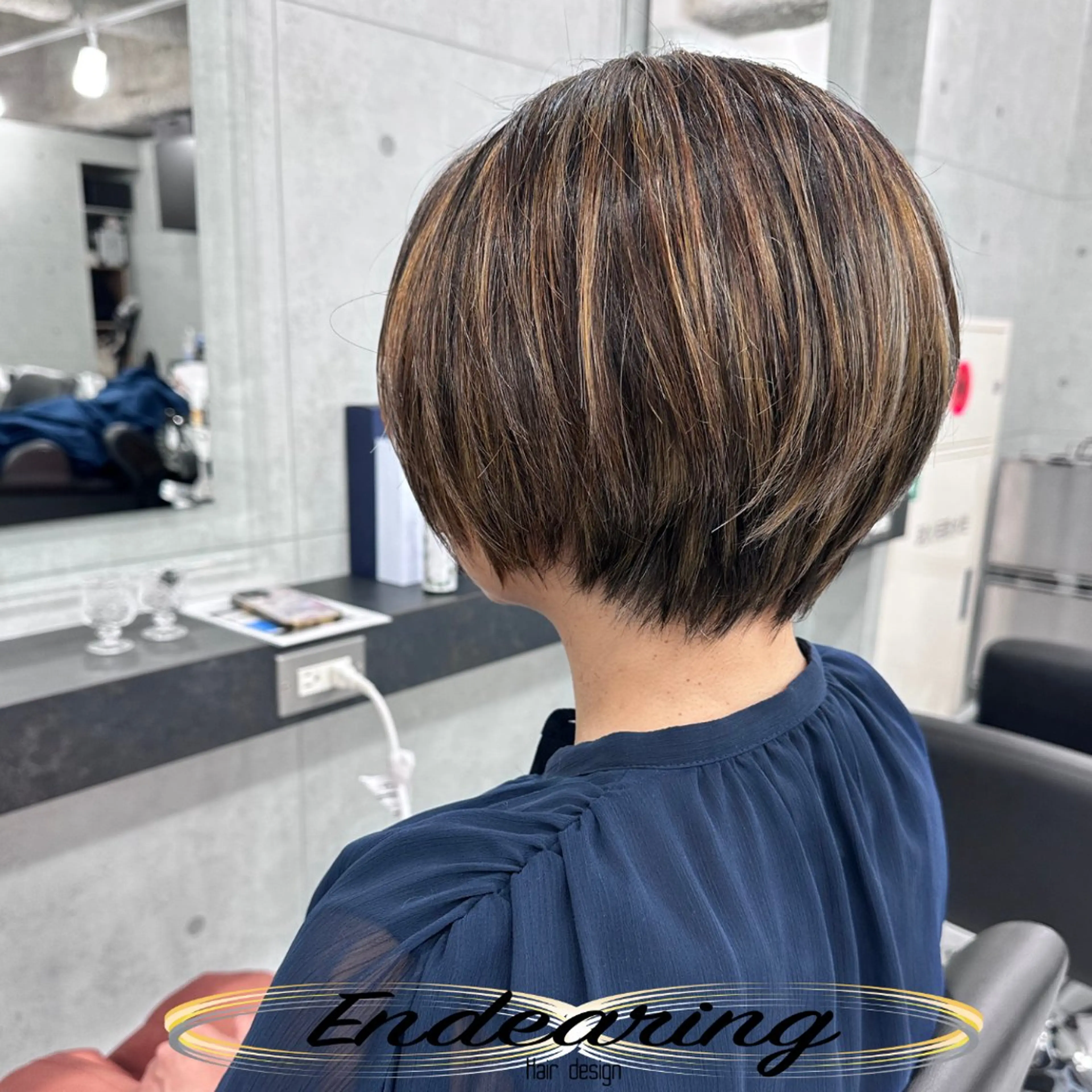 ショート ショートボブ ボブ ハイライト ショートヘア トリートメント カット ヘアカラー Endearing 銀座/レイヤーカットのヘアスタイル