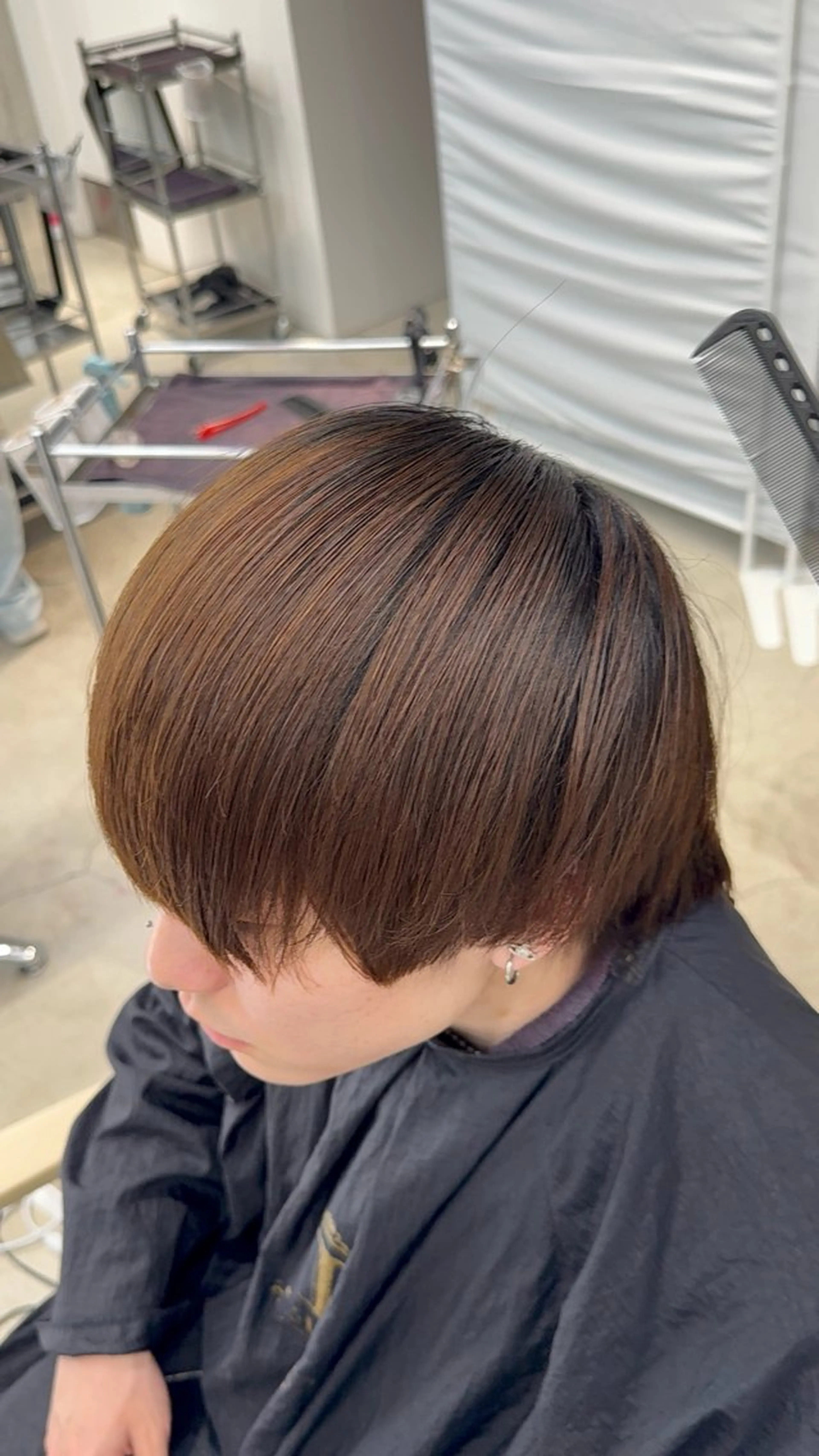 メンズ カット 縮毛矯正 メンズ毛流れパーマ ブリーチSHIONのヘアスタイル