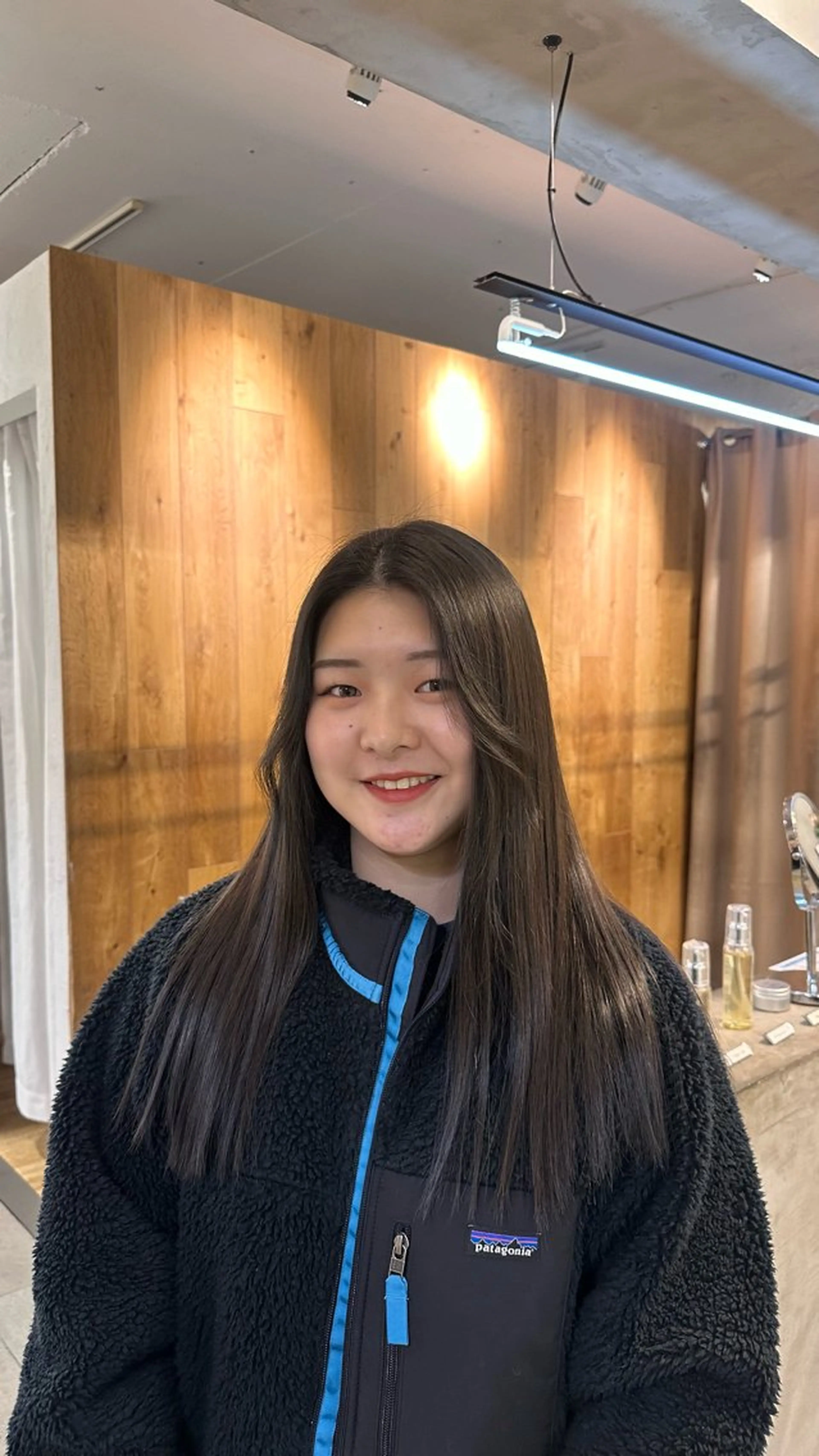 ロング カラー ヘアカラー トリートメント Lomalia Rukaのヘアスタイル