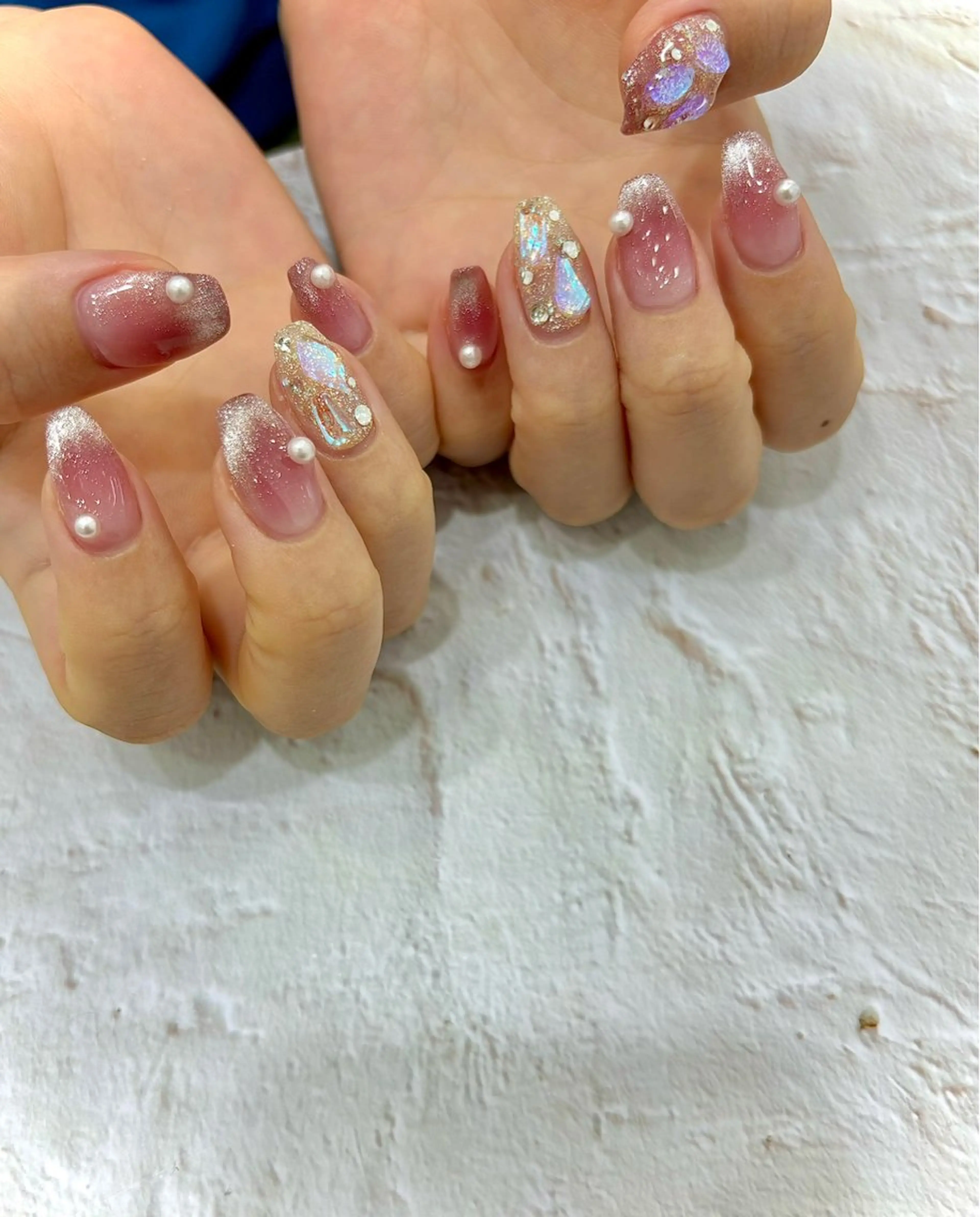 ネイル 安藤 彩乃のネイルデザイン