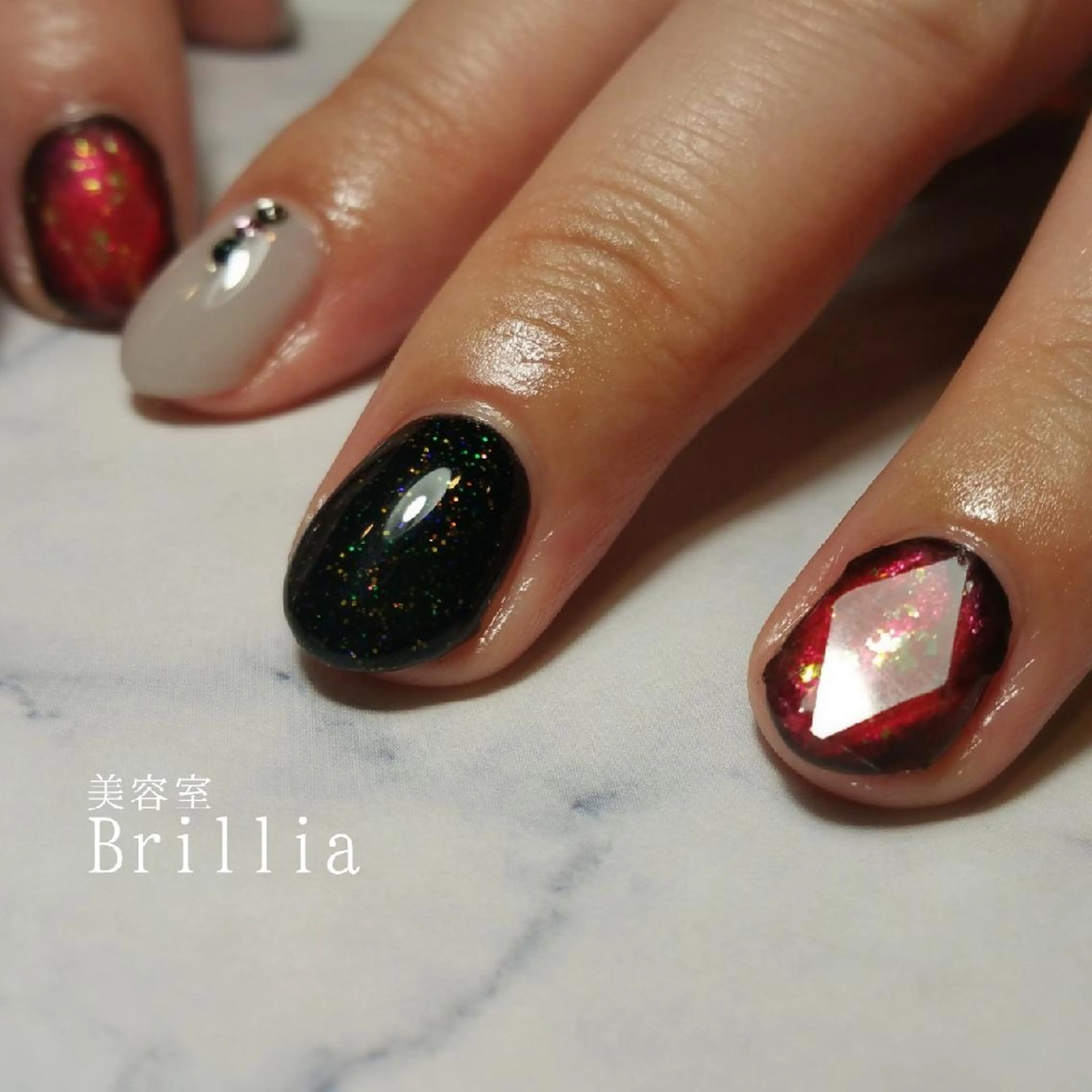 ネイル ハンドネイル 柴田 彩のネイルデザイン