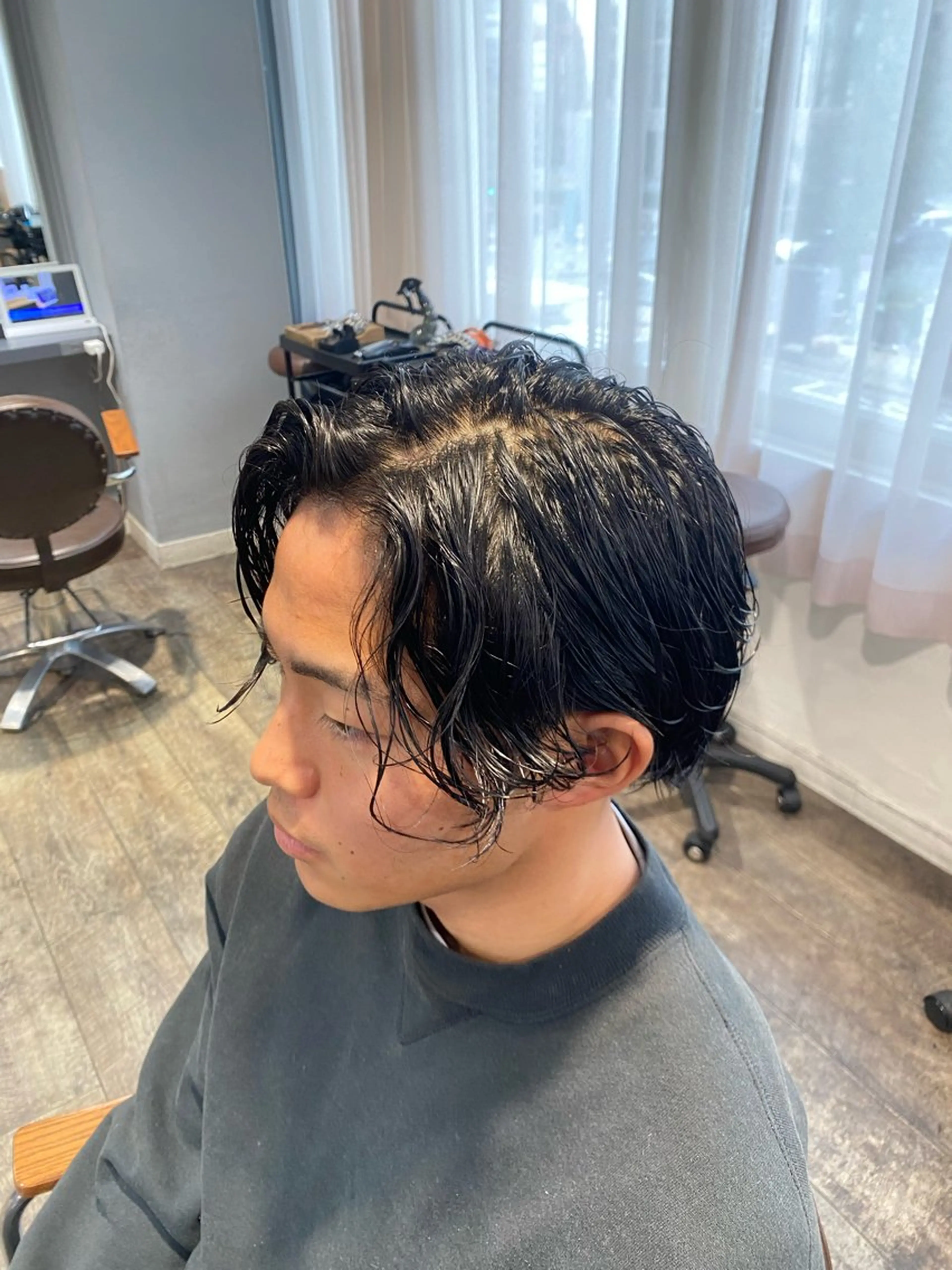 ミディアム パーマ メンズ カット パーマ 江﨑 翔のヘアスタイル
