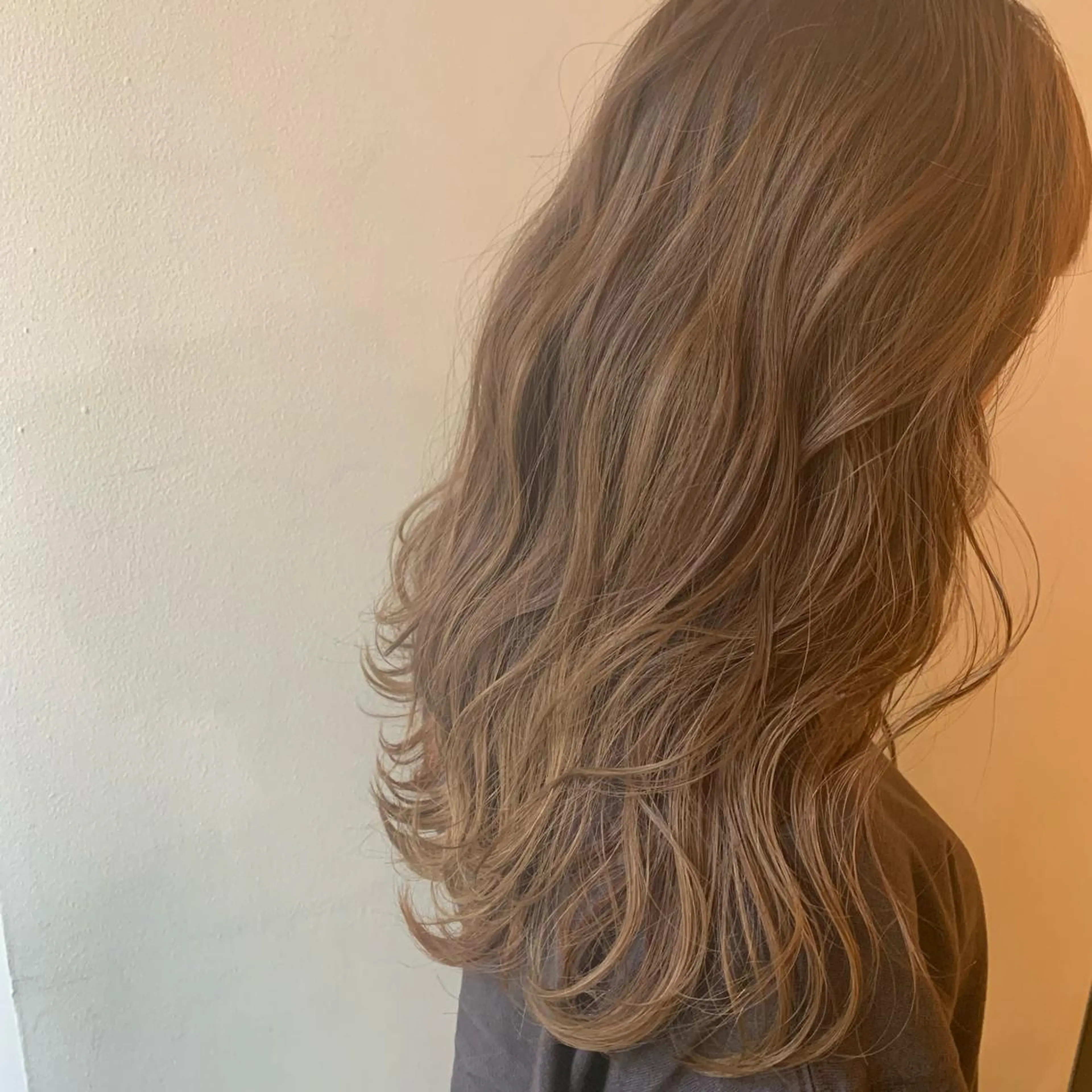ロング カラー ヘアアレンジ ベージュカラー ブリーチ ブリーチなしカラー 🌟アレンジが似合う カラー🌟Rumiのヘアスタイル