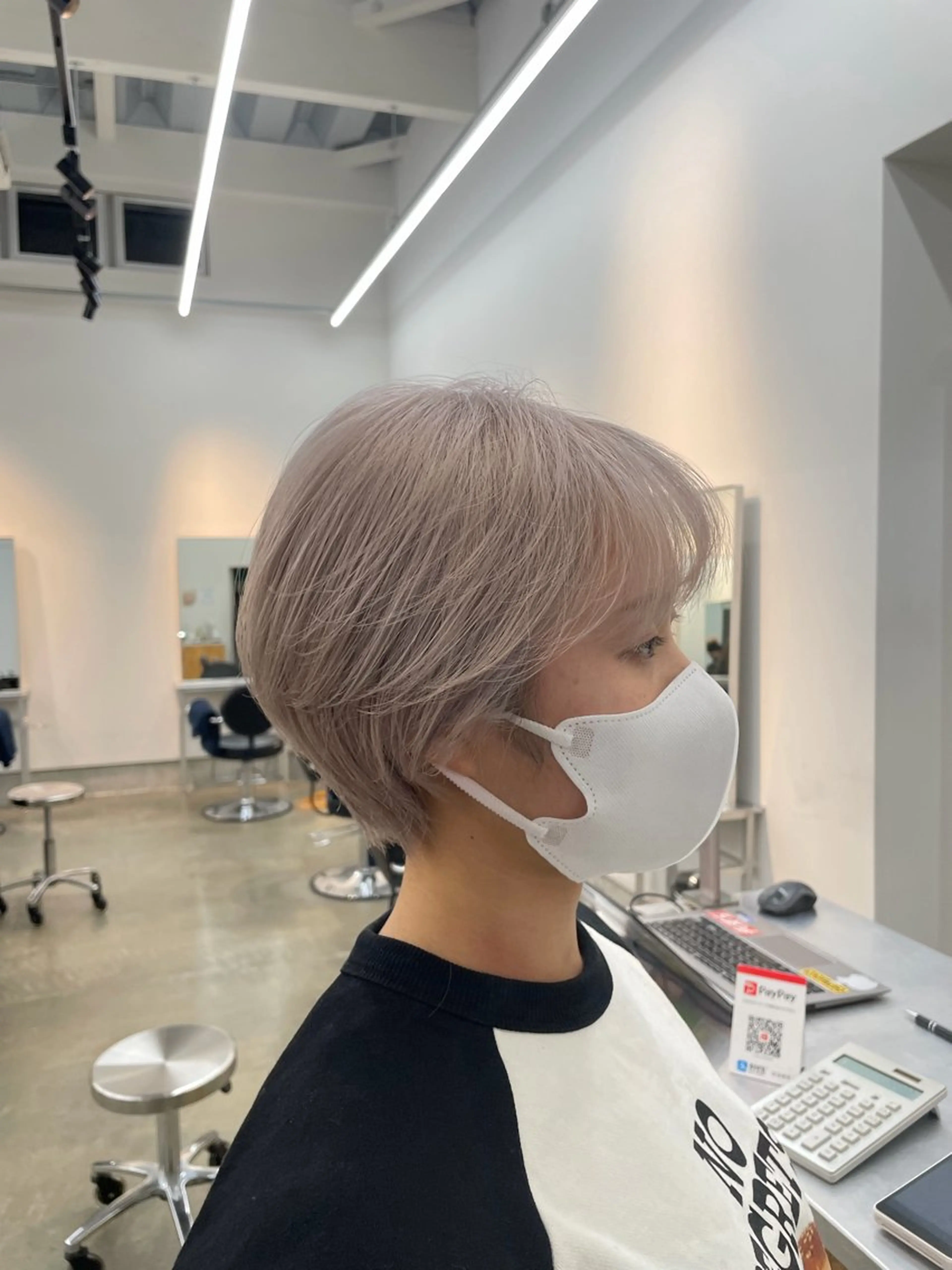 ショート ヘアカラー トリートメント 宮本 祥生のヘアスタイル