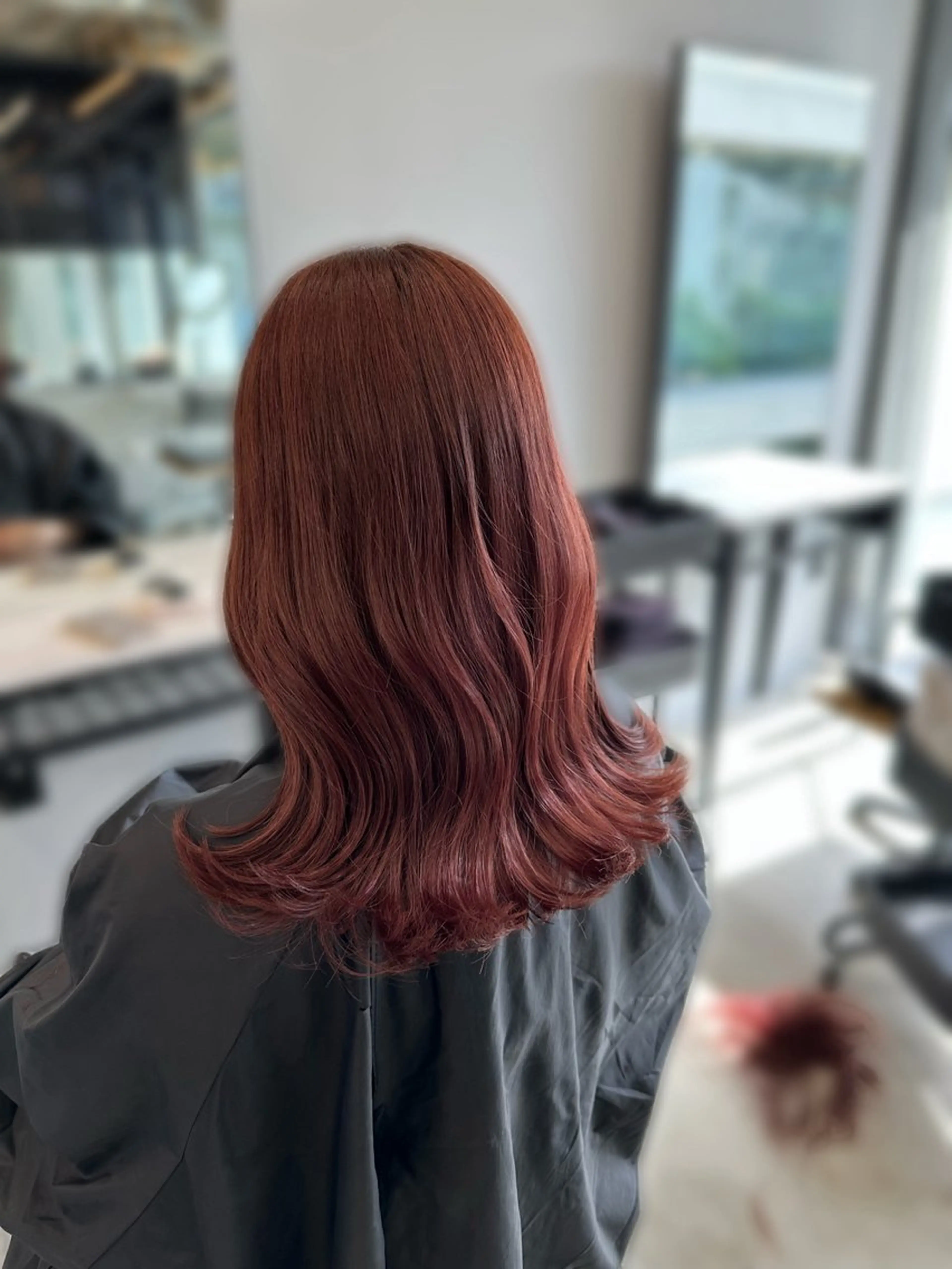 セミロング カット ヘアカラー トリートメント fons'所属・ナガイ アヤのヘアスタイル