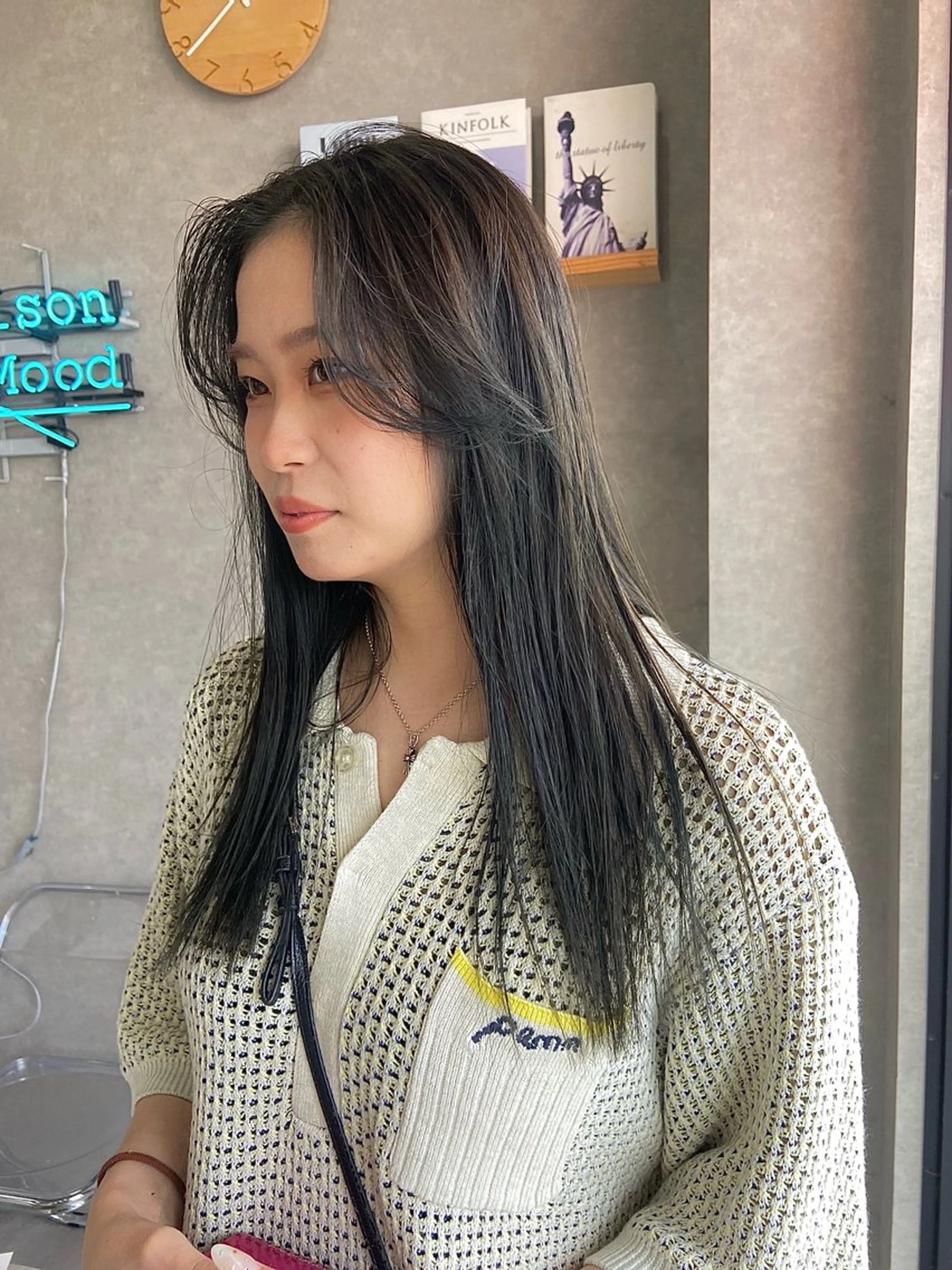 セミロング カット ヘアカラー トリートメント 山岸 未玖のヘアスタイル