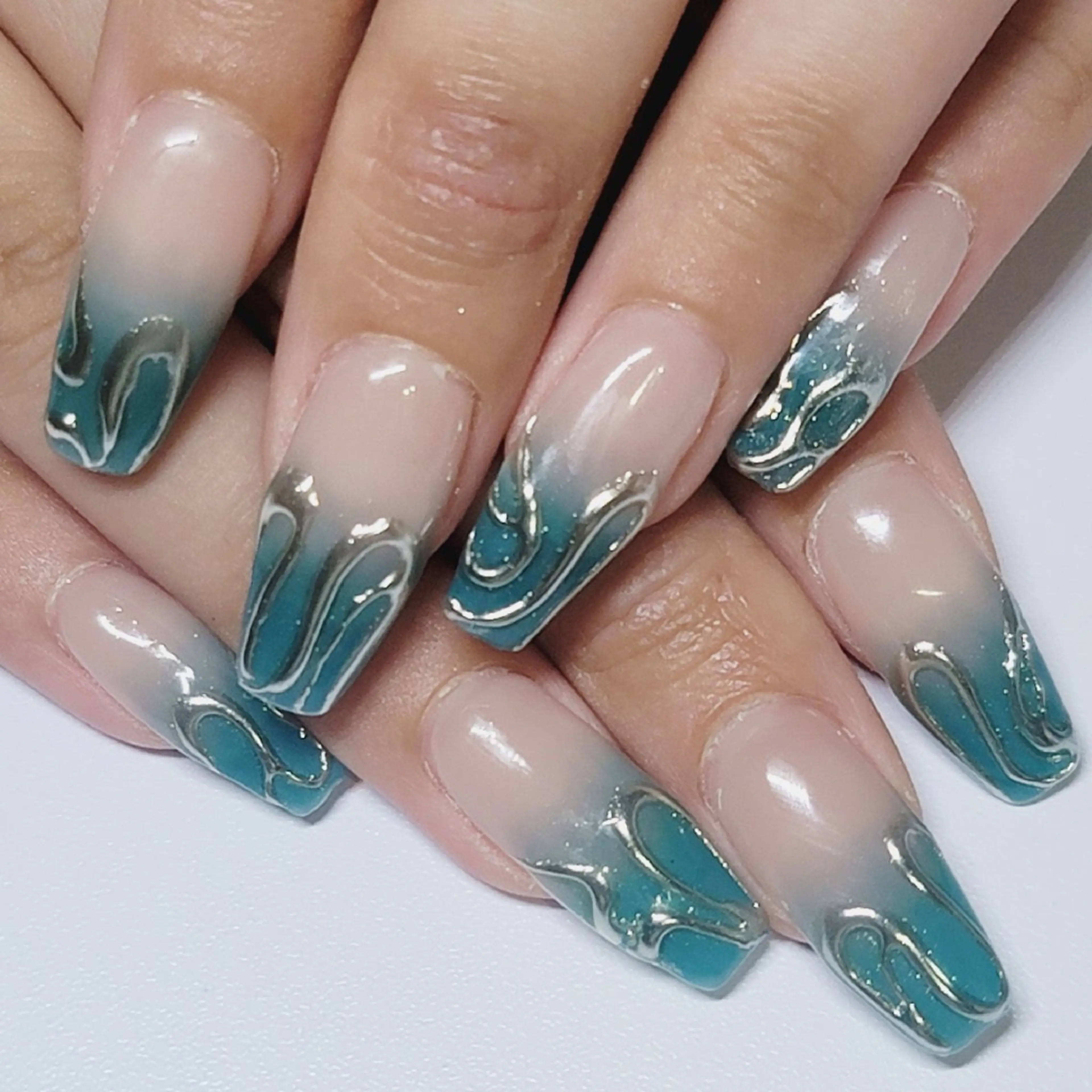 ネイル アートネイル ブルー グラデーション シルバー ハンドネイル よしだ ひろきのネイルデザイン