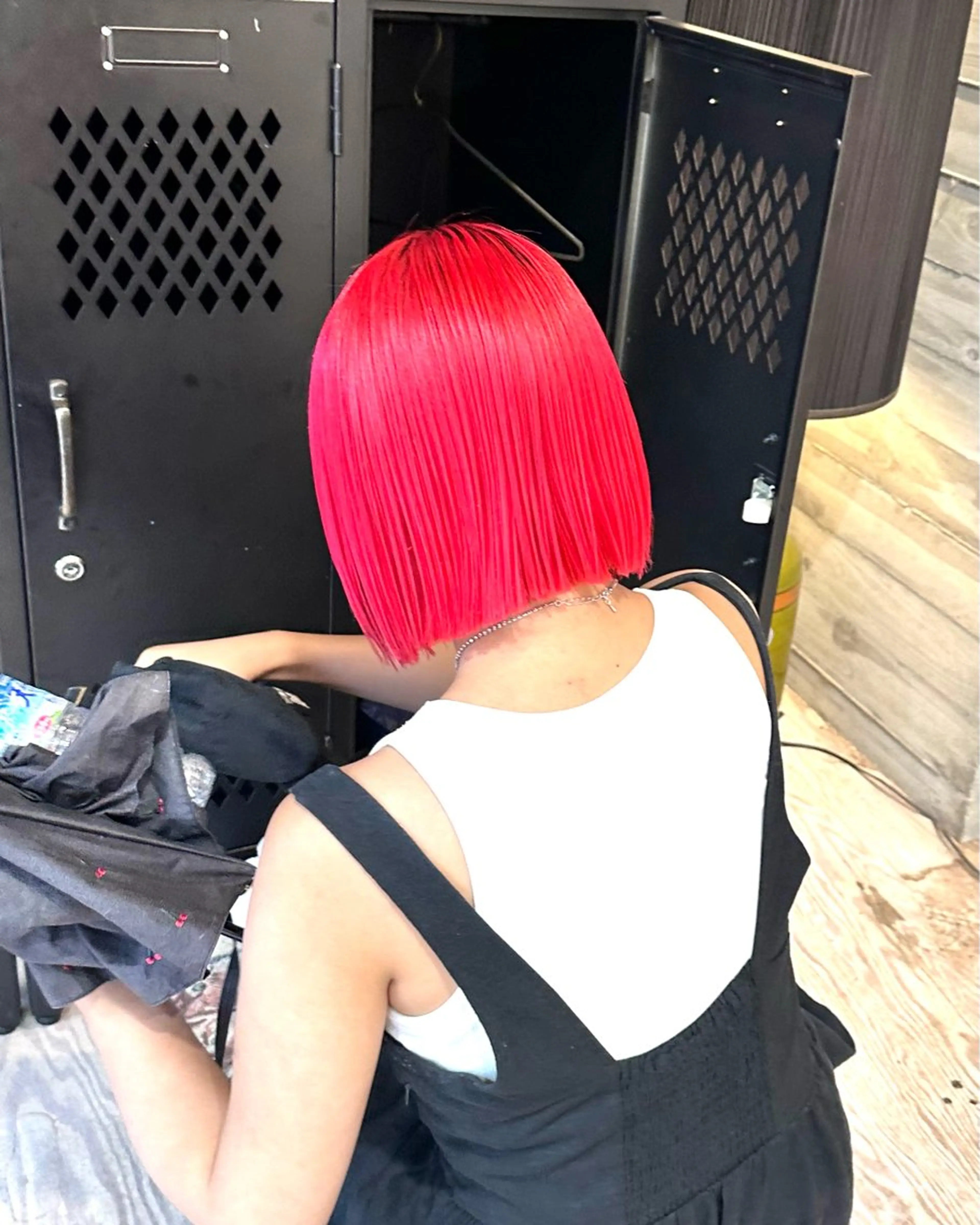 ショート ヘアカラー トリートメント 抜きっぱなしブロンド ササキカズマのヘアスタイル