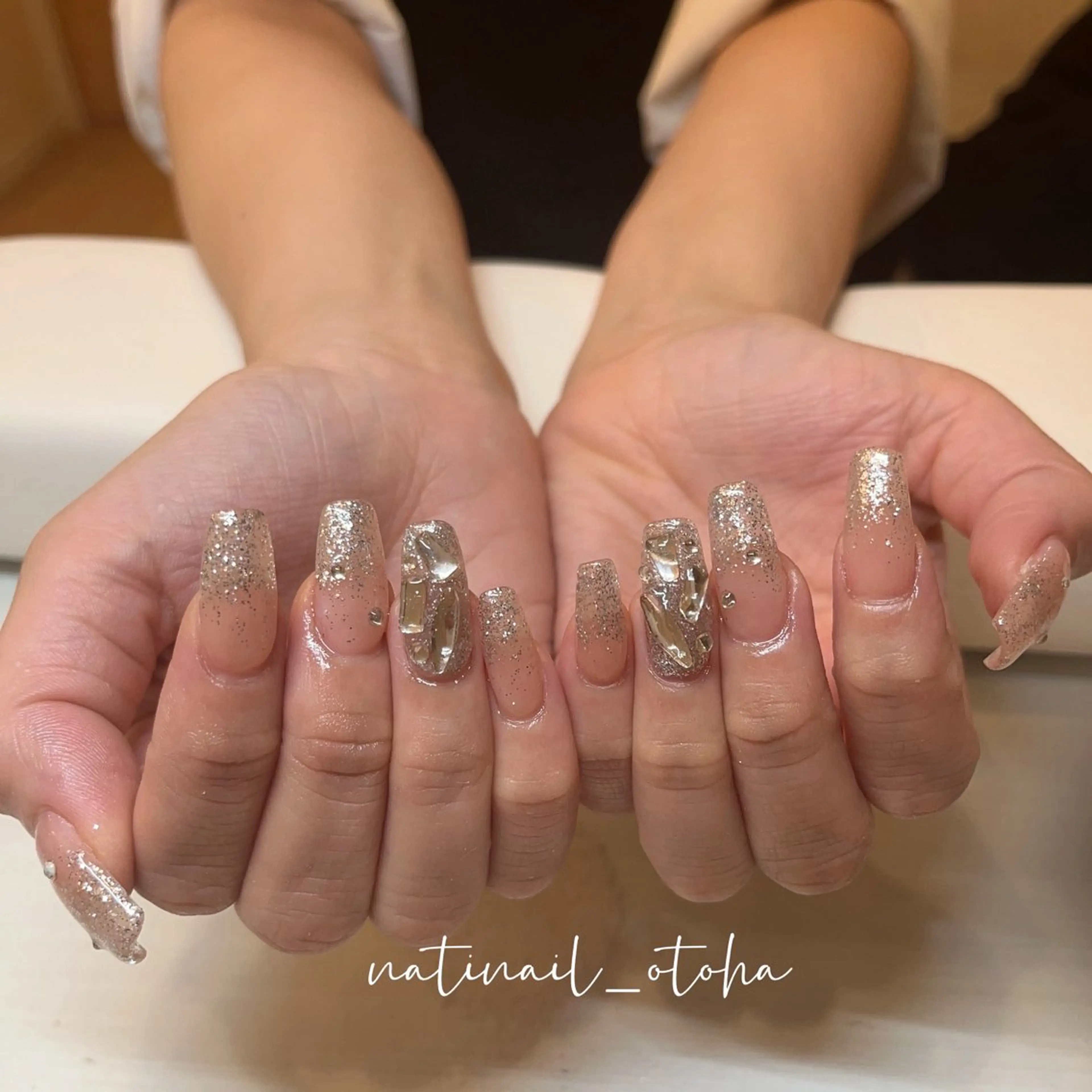 ネイル ハンドネイル natinail_otoha所属・toa. nailのネイルデザイン