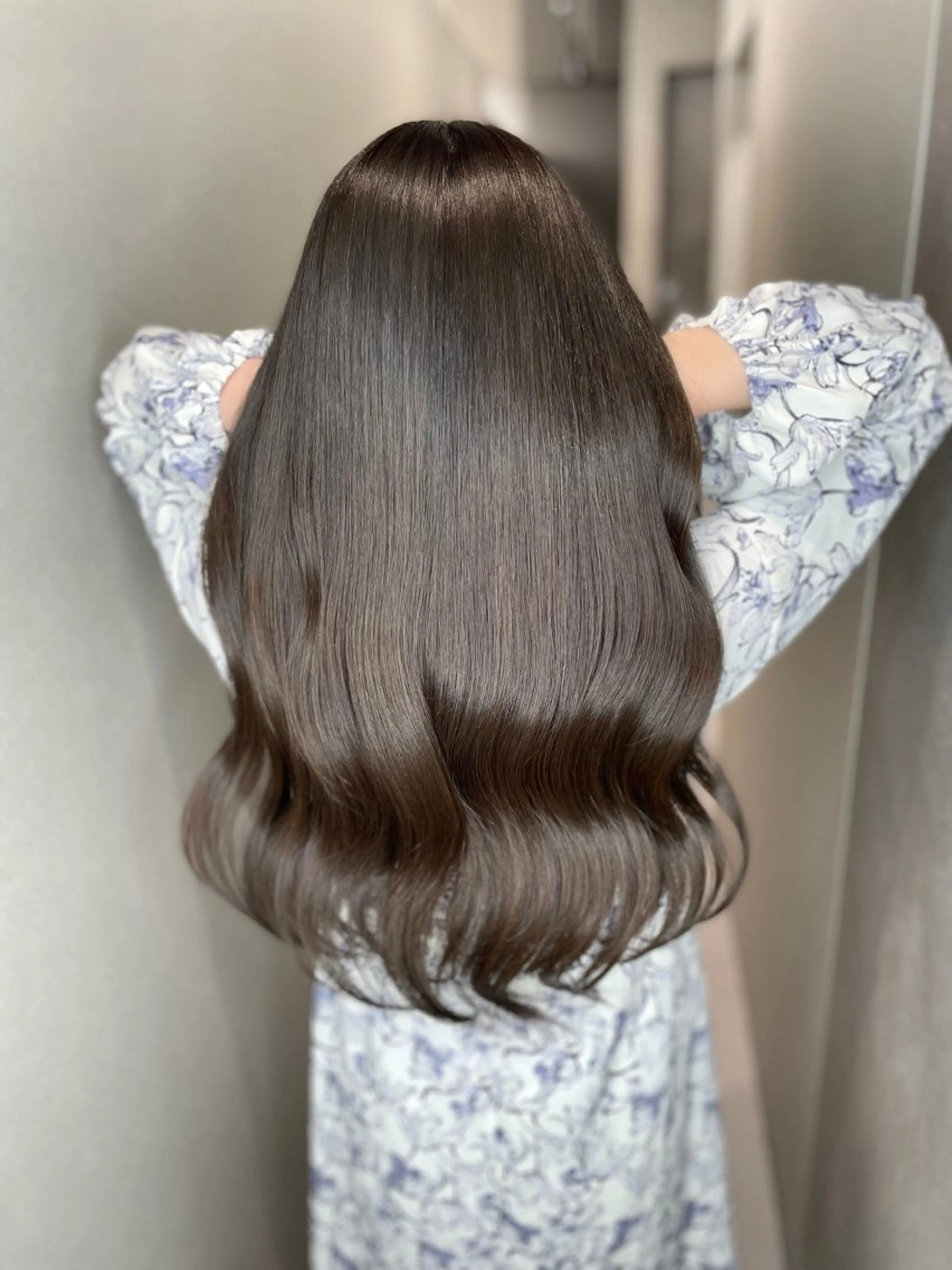 ロング カラー 透明感カラー 髪質改善 ヘアカラー トリートメント 今井 勝也のヘアスタイル