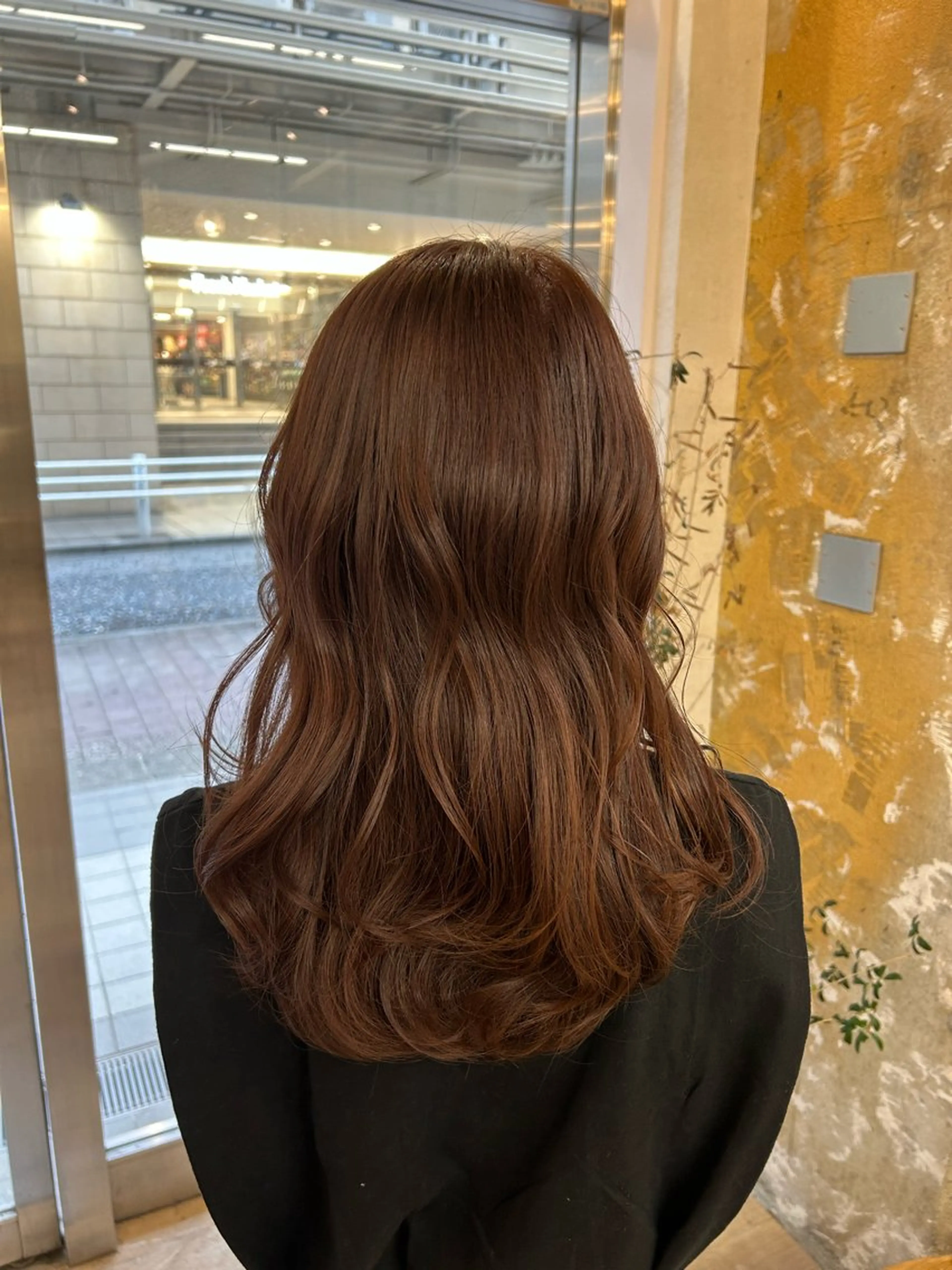 セミロング rio￤ブラウン￤暗 髪￤縮毛矯正🌙のヘアスタイル