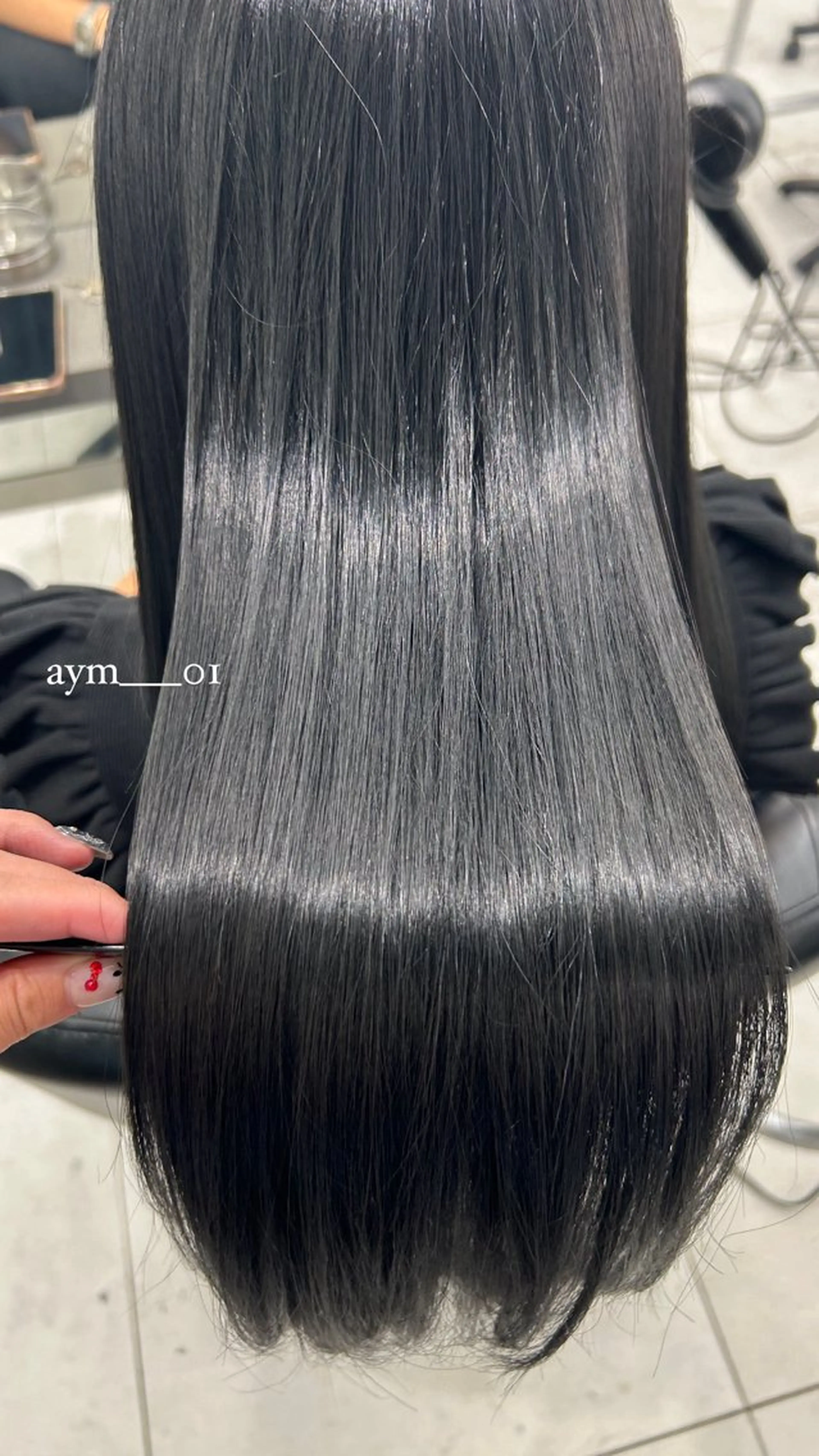 🫧プレミアム縮毛矯正+うる艶カラー+カット+ULTOWAトリートメント🫧の写真