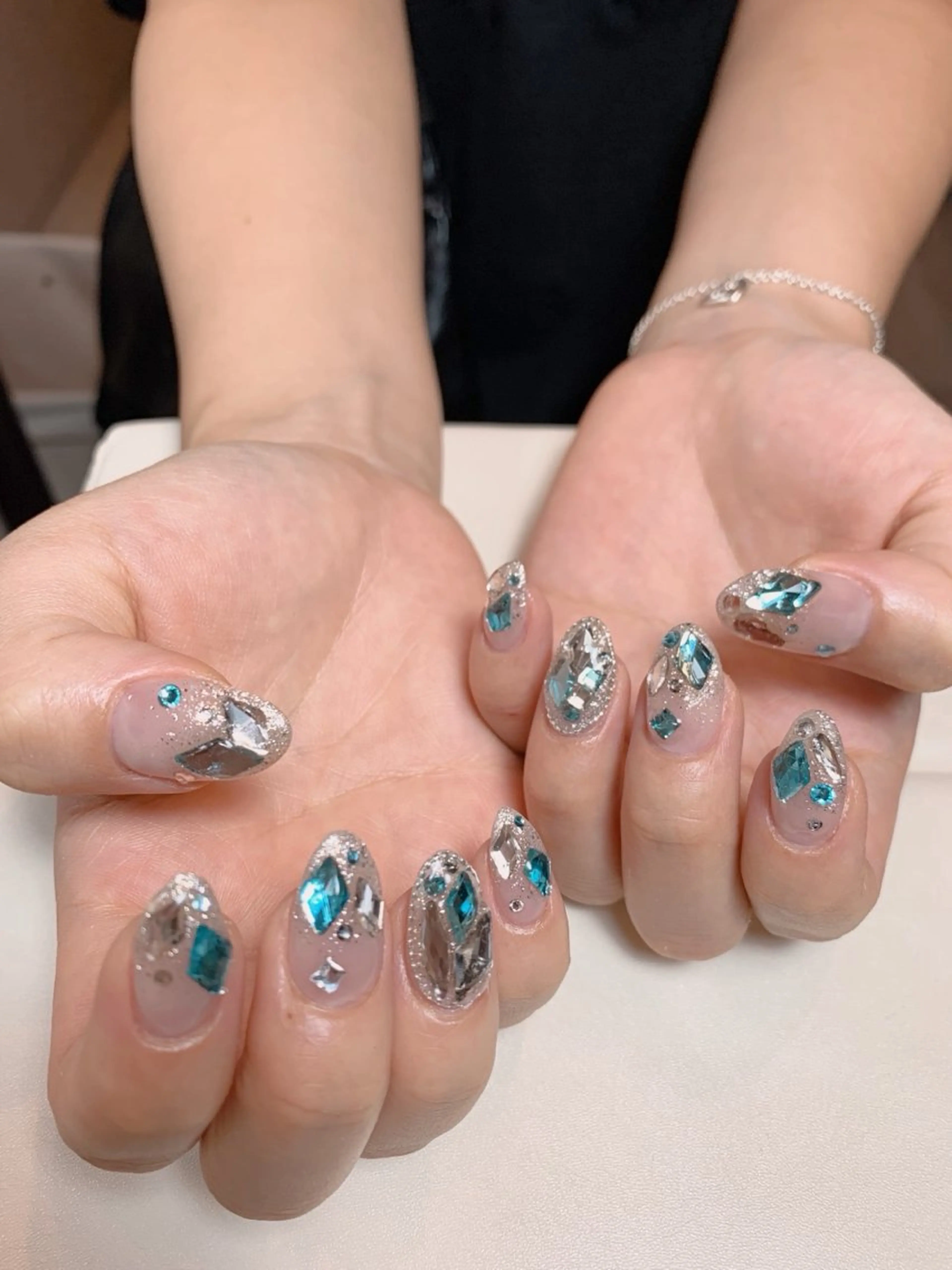 ネイル ハンドネイル Nail Salon R.N アールドットエヌ所属・R.N アールドットエヌのネイルデザイン