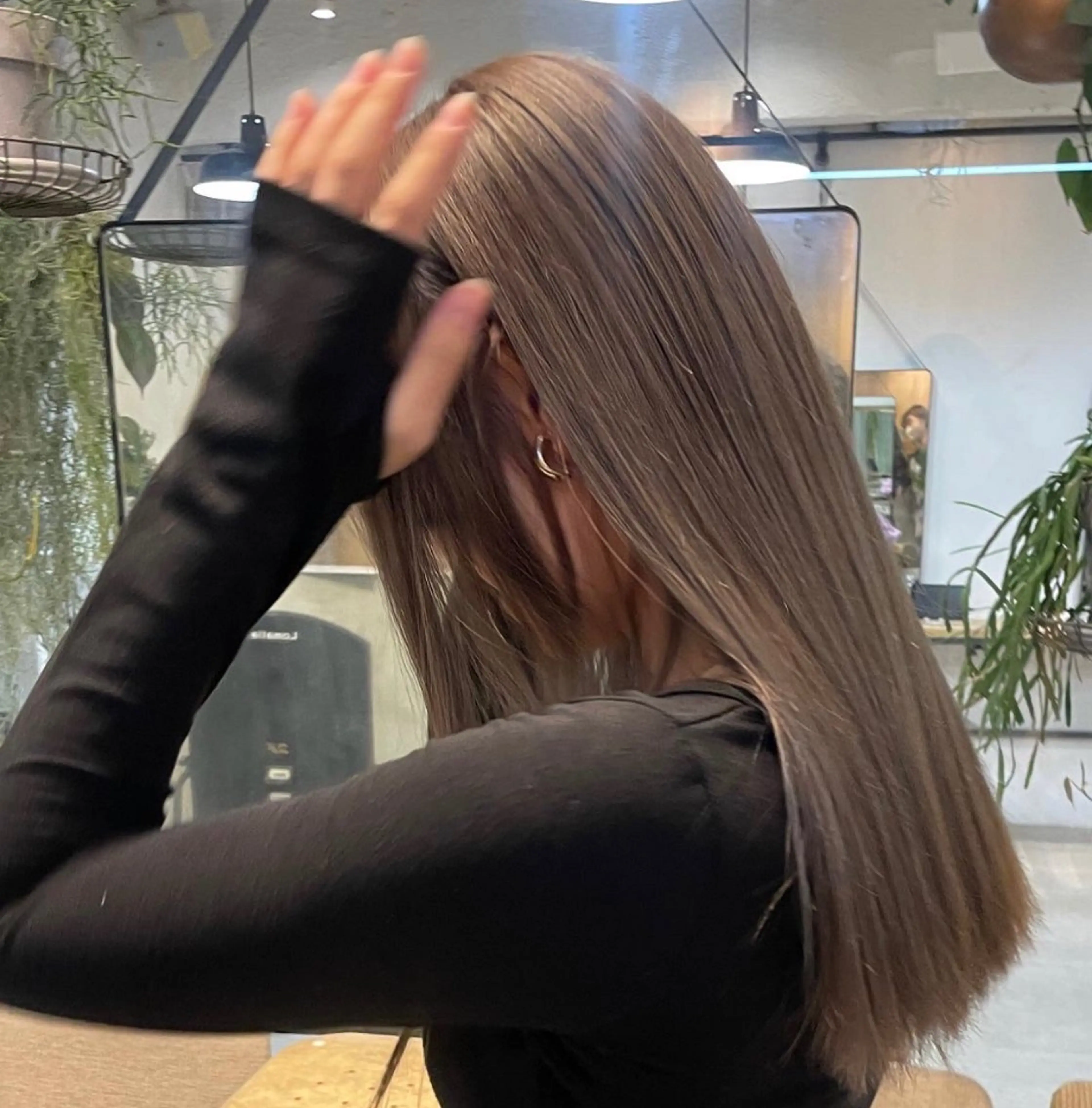 縮毛矯正＋ケアカラーの写真