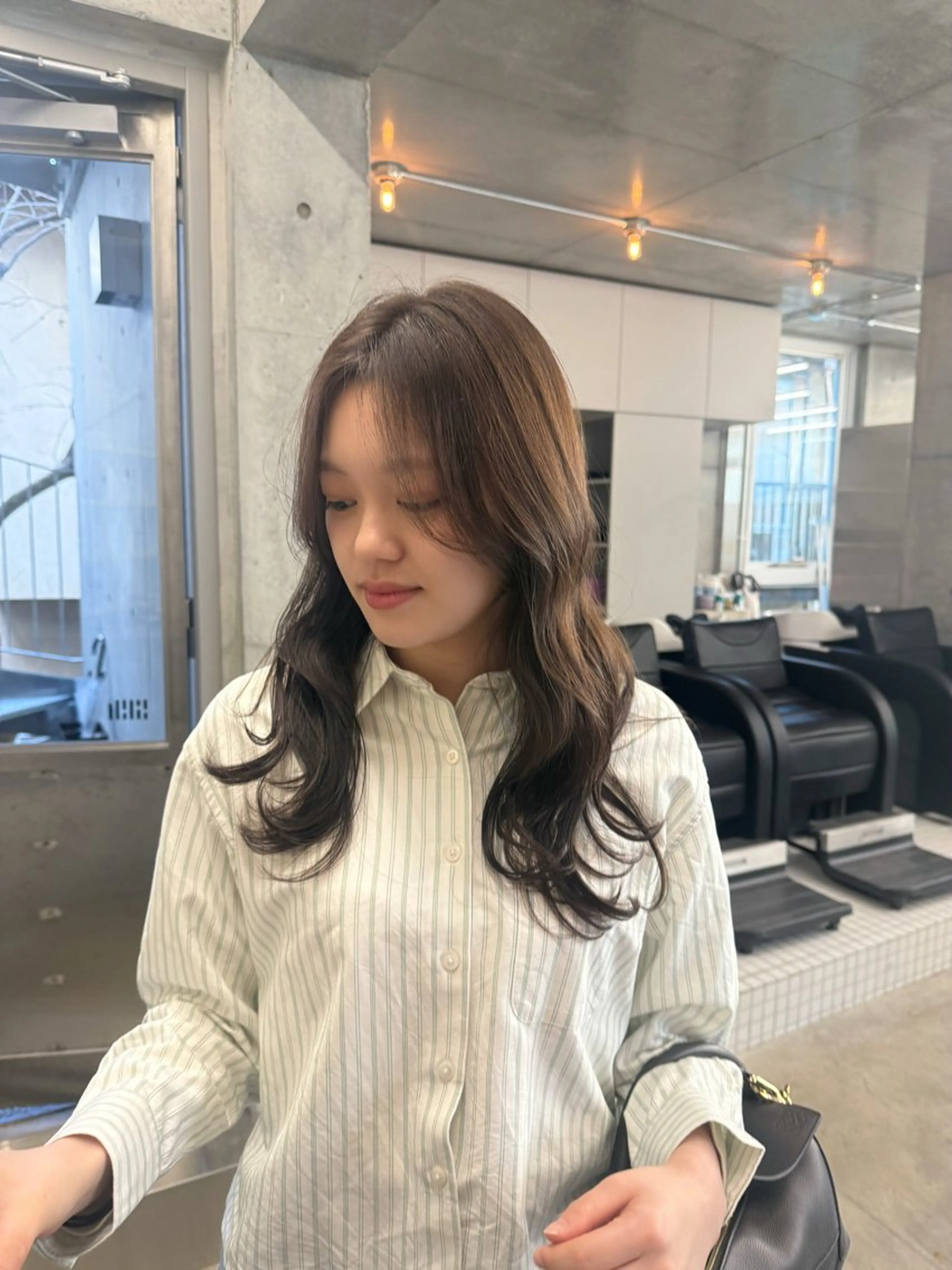 ロング カラー ロングレイヤー アッシュ ベージュカラー ブリーチ 透明感カラー カット ヘアカラー 誰よりも丁寧なカット 🍀小林輝のヘアスタイル