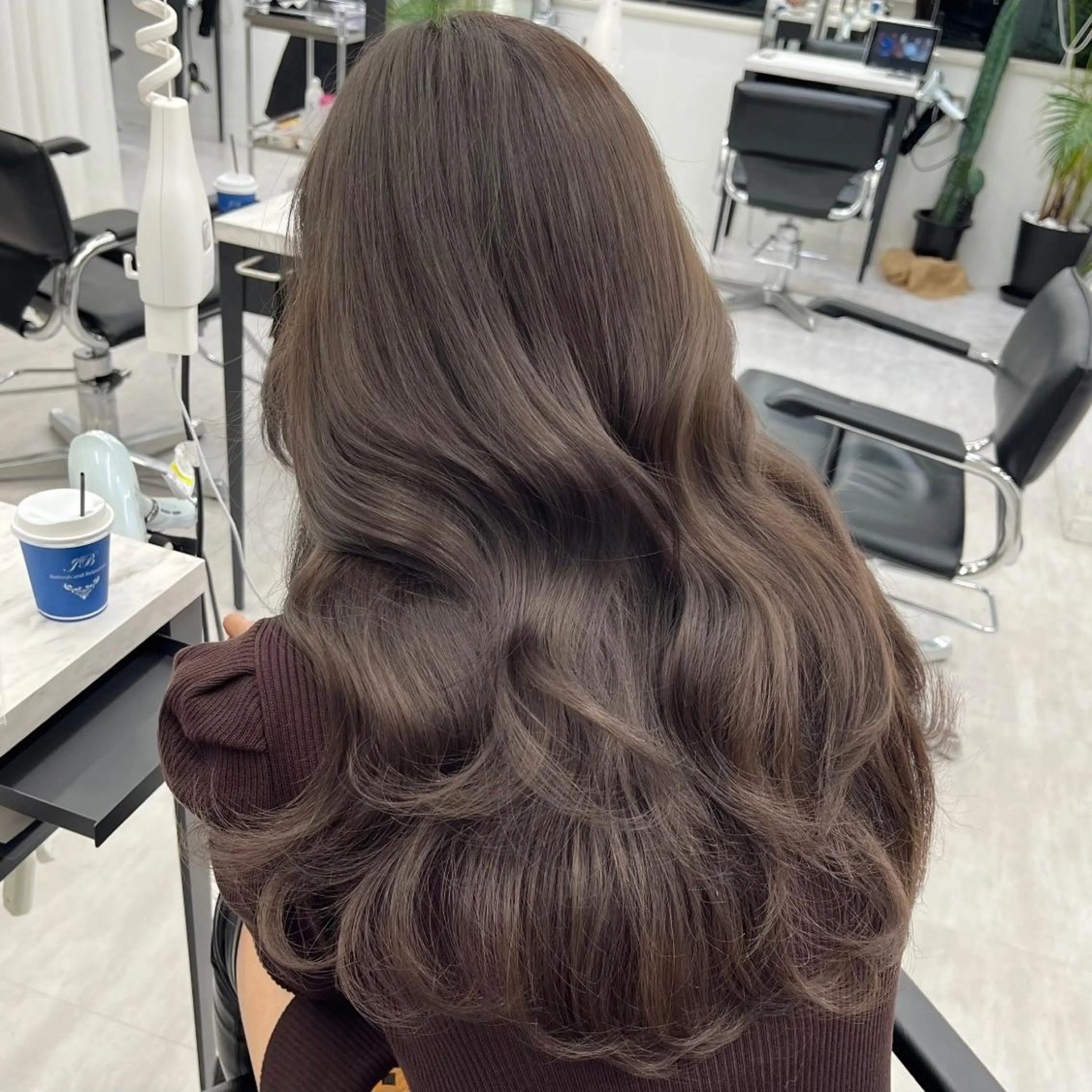 セミロング カラー パーマ ヘアアレンジ 結婚式・ブライダル アッシュ ベージュカラー 黒髪 ブリーチ 韓国ヘア×2way 🇰🇷和知拓郎のヘアスタイル