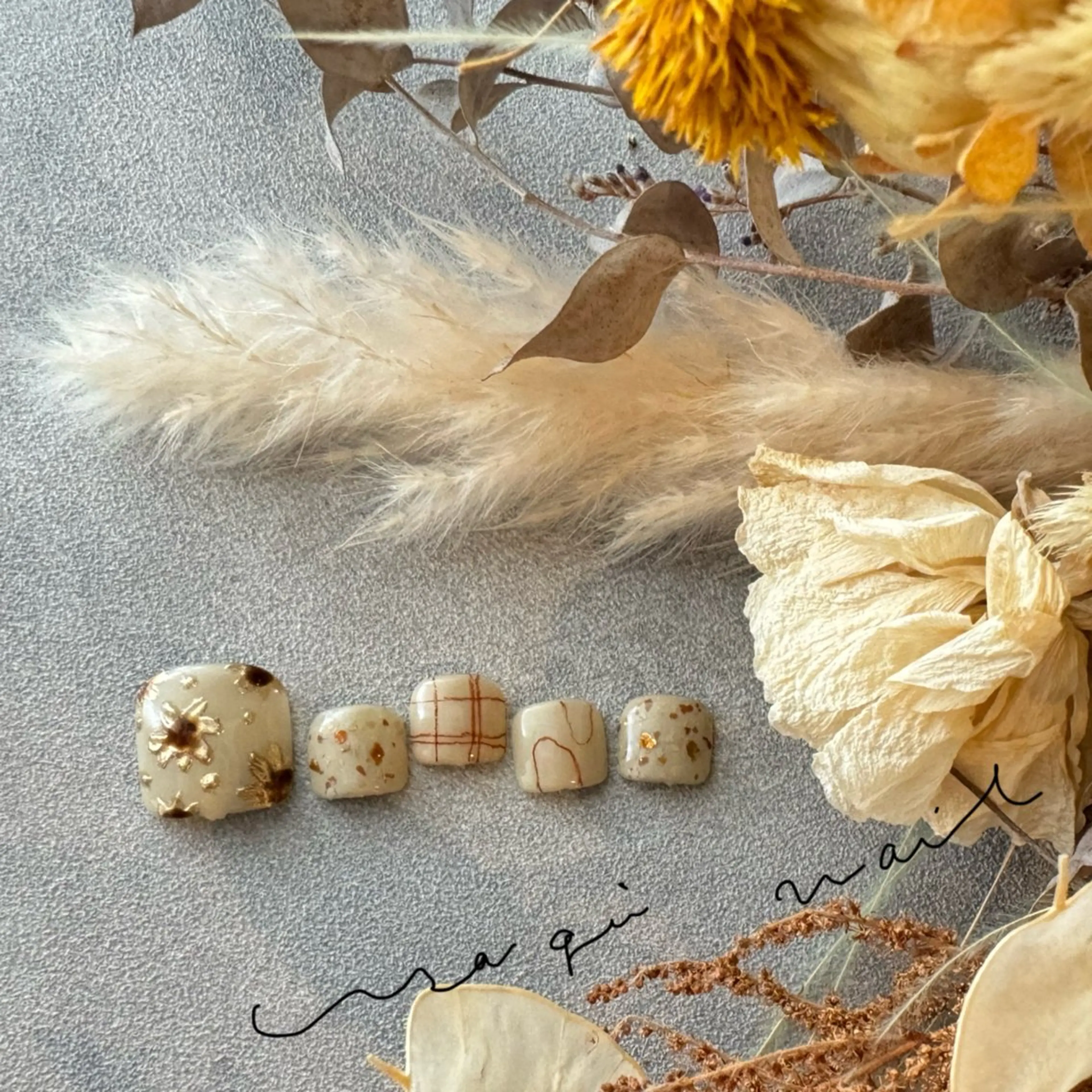 ネイル フットネイル usagi nailのネイルデザイン