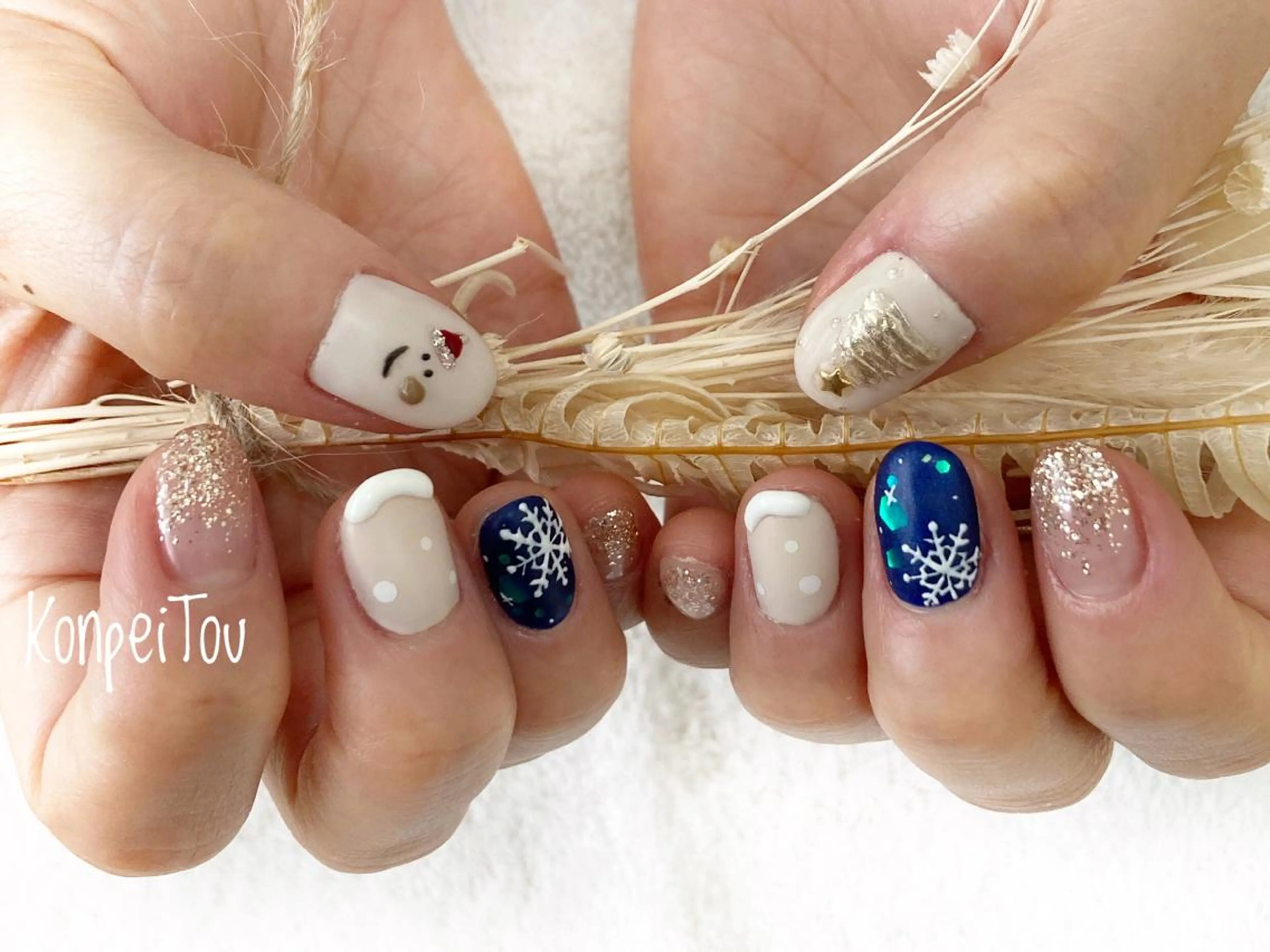 ネイル アートネイル 冬ネイル クリスマス ハンドネイル おうちのネイルサロン　konpeiTou〜こんぺいとう〜所属・おうちのネイルサロン KonpeiTouのネイルデザイン