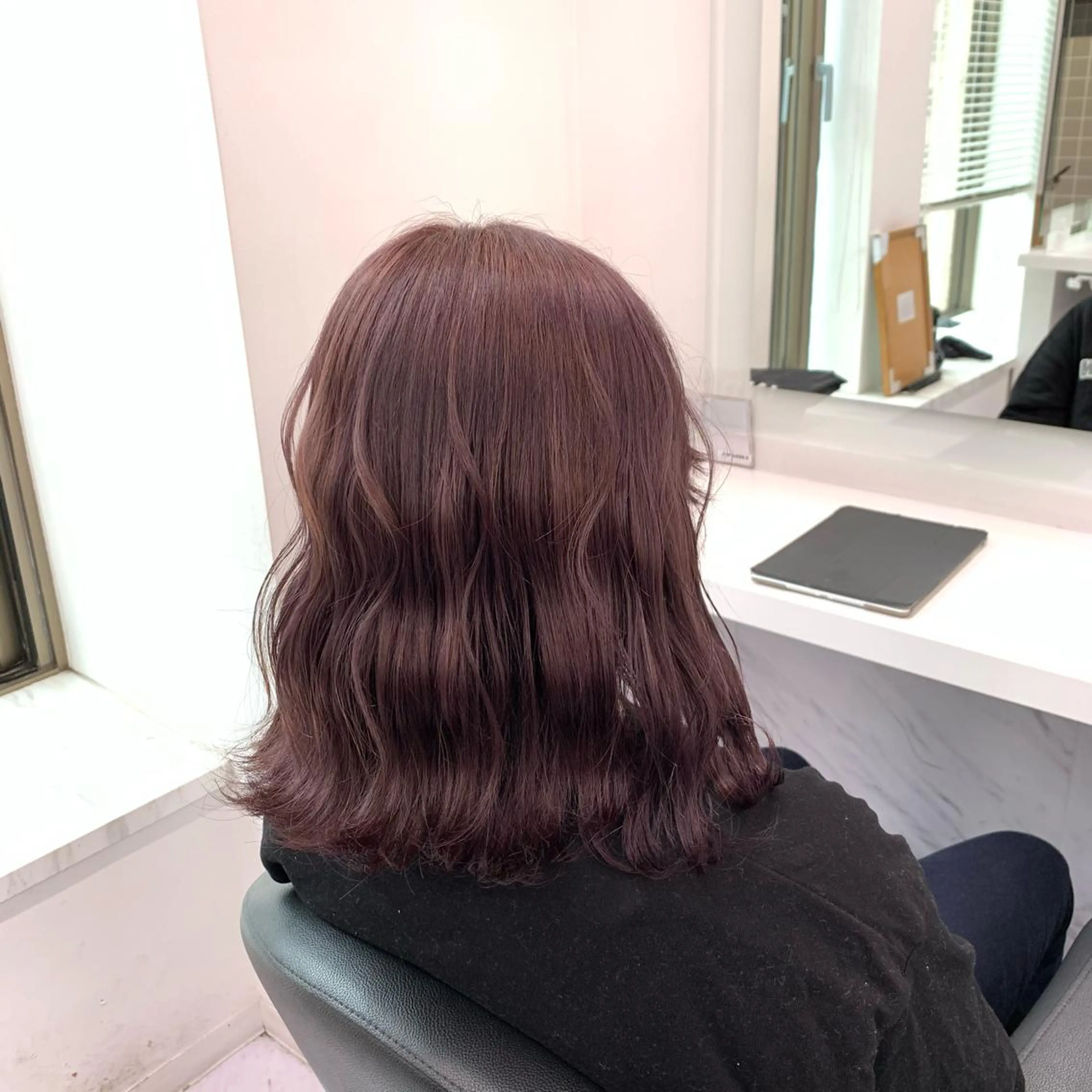 セミロング カラー ヘアアレンジ neon hair所属・🩵 JURI🩵のヘアスタイル