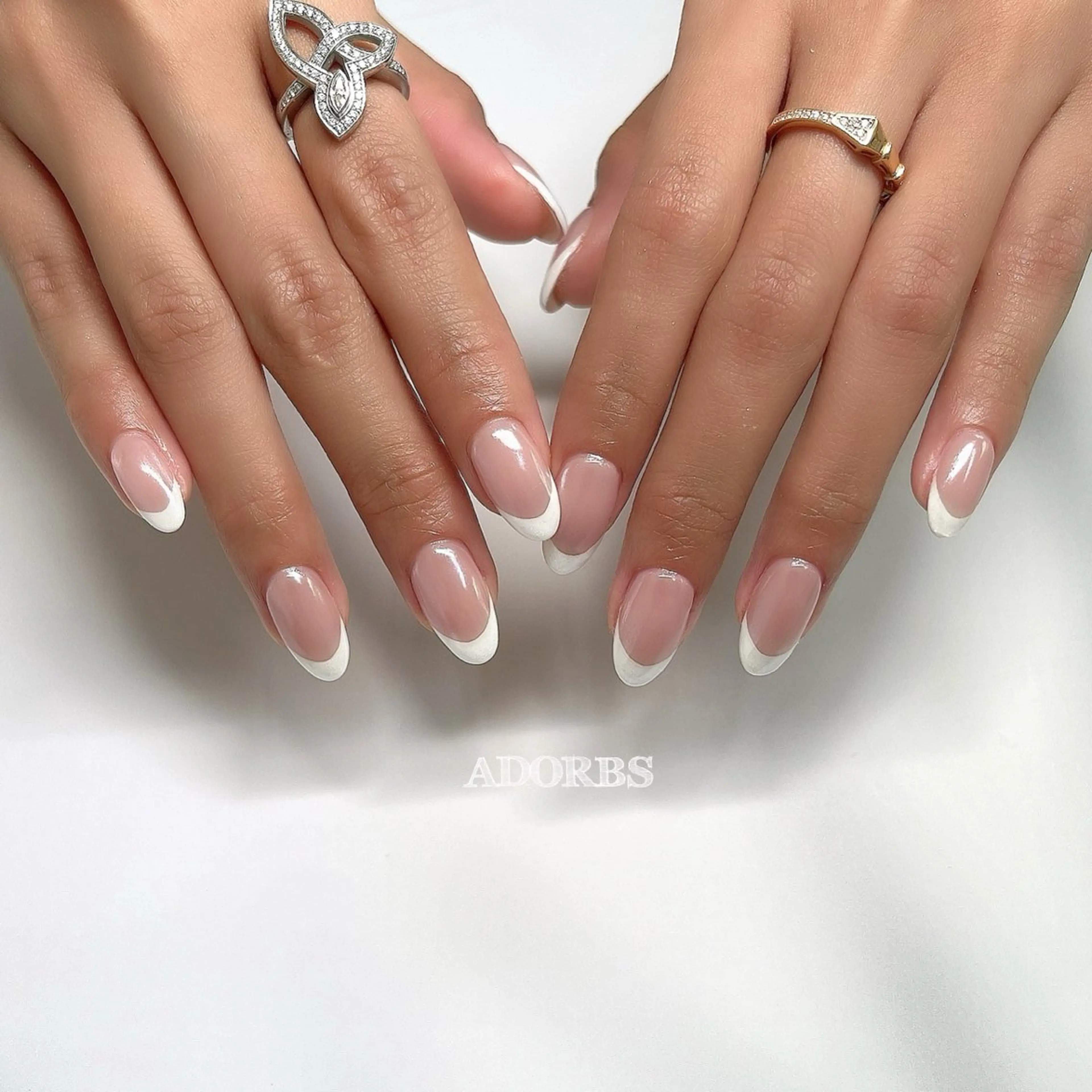 ネイル フレンチネイル ハンドネイル ADORBS ✩上福岡のネイルデザイン