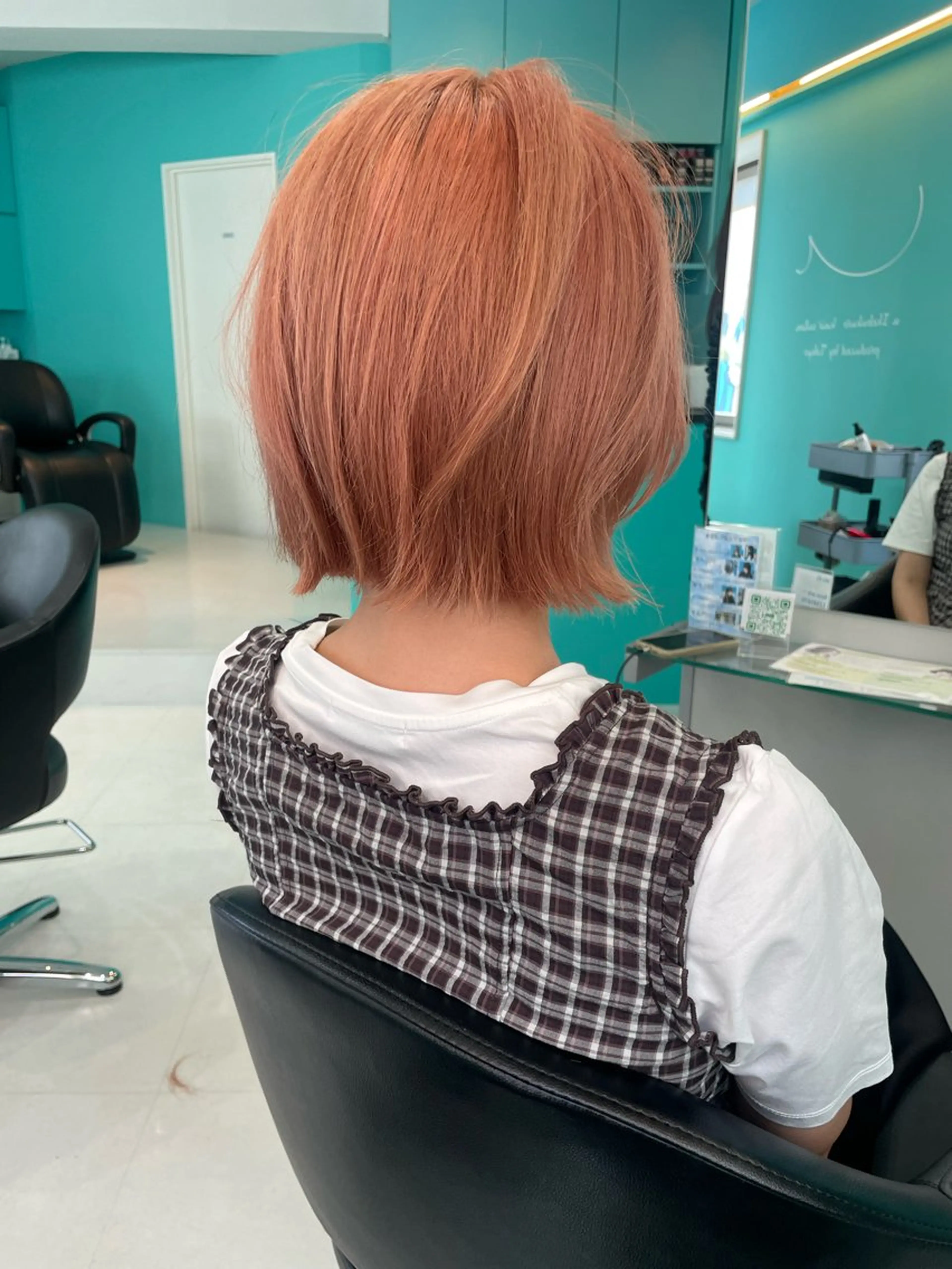 ショート カラー ブリーチ ダブルカラー ボブ 外ハネヘア カット ヘアカラー 🫧ショート/ボブ 池袋西口・泡渕✂️のヘアスタイル