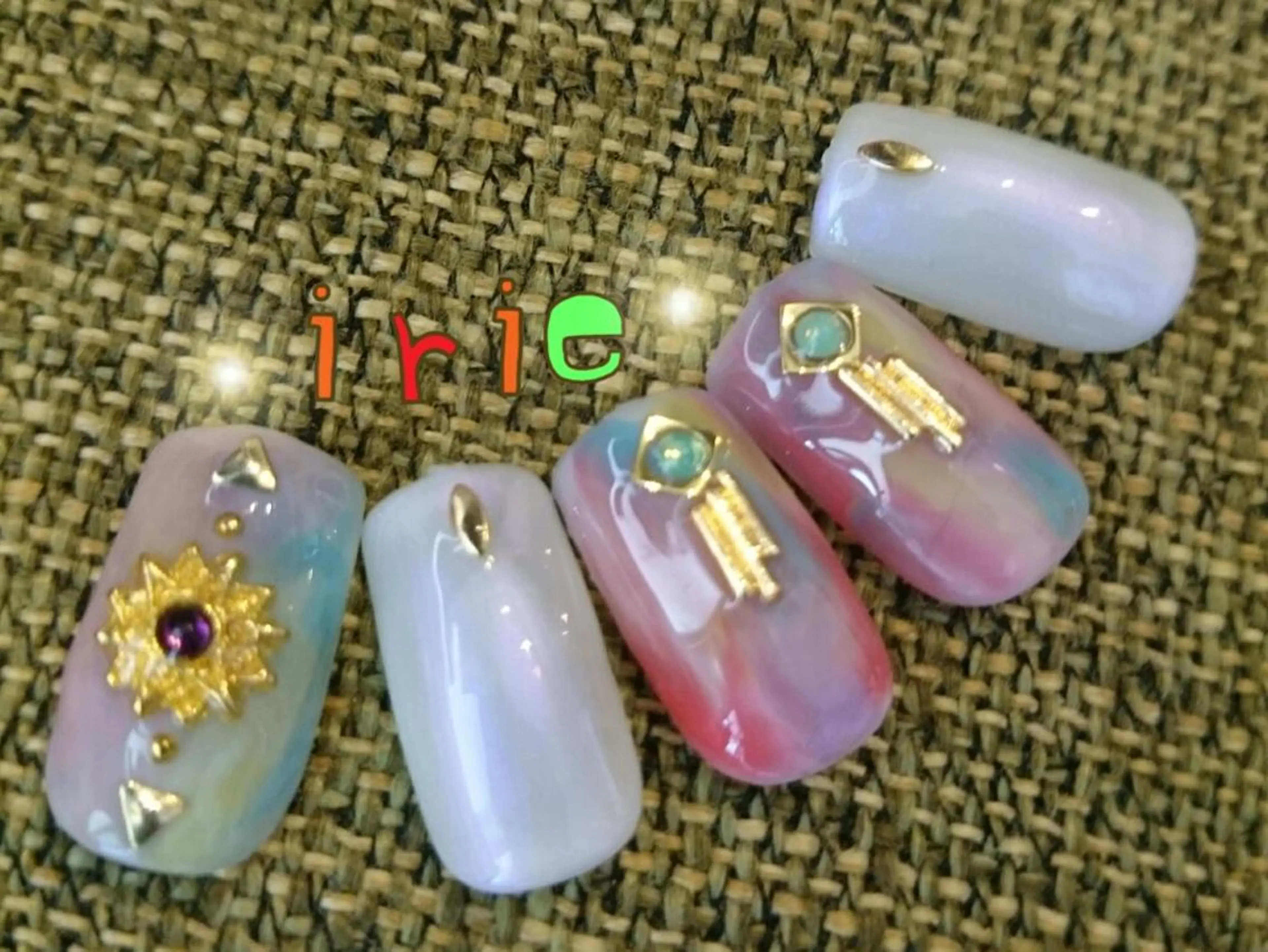 ネイル Hair salon Irie所属・與儀 知佳のネイルデザイン