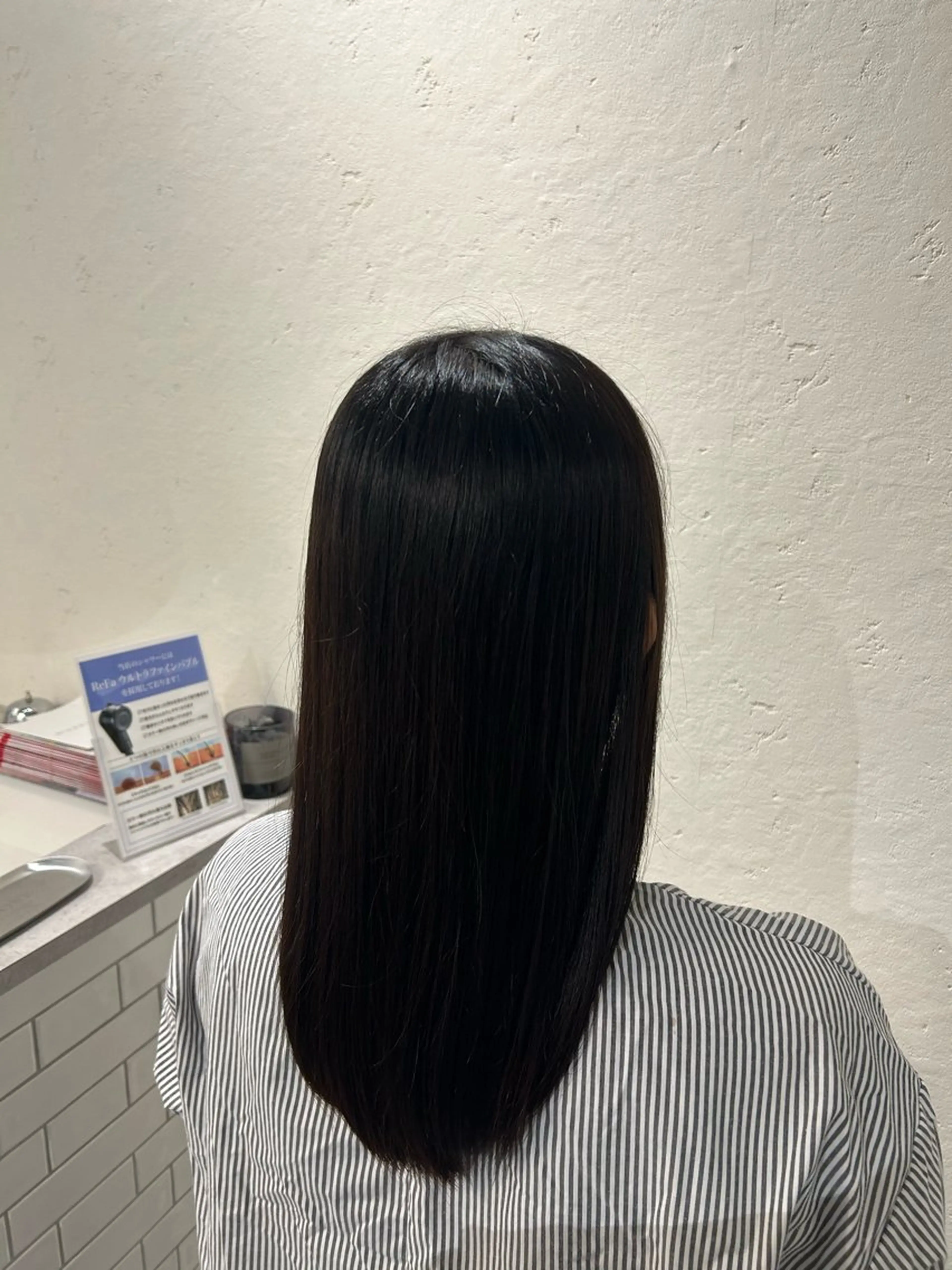 セミロング カラー 堀 日次のヘアスタイル