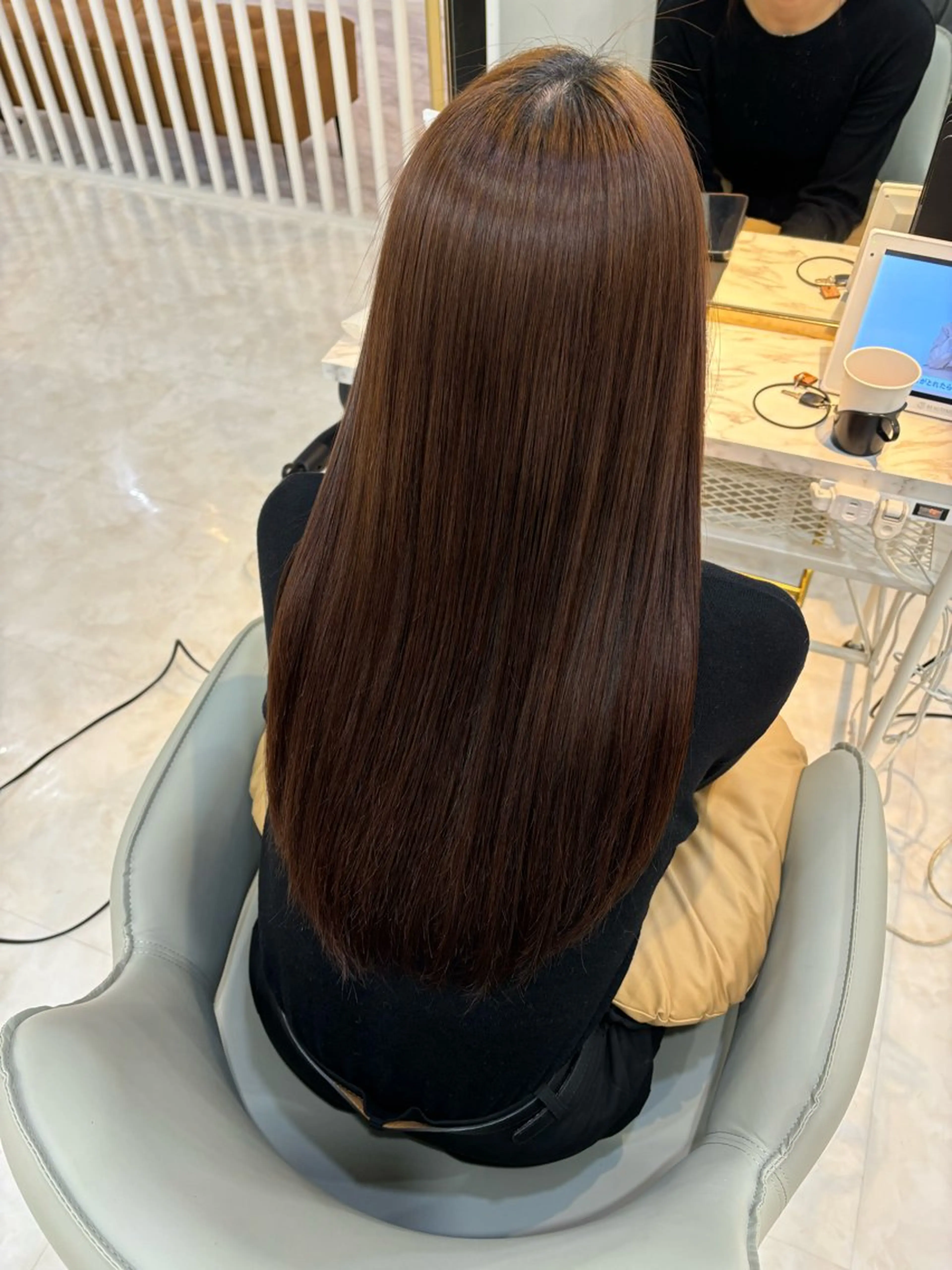 ロング 縮毛矯正 こもも/ワンホン/ 韓国/髪質改善のヘアスタイル
