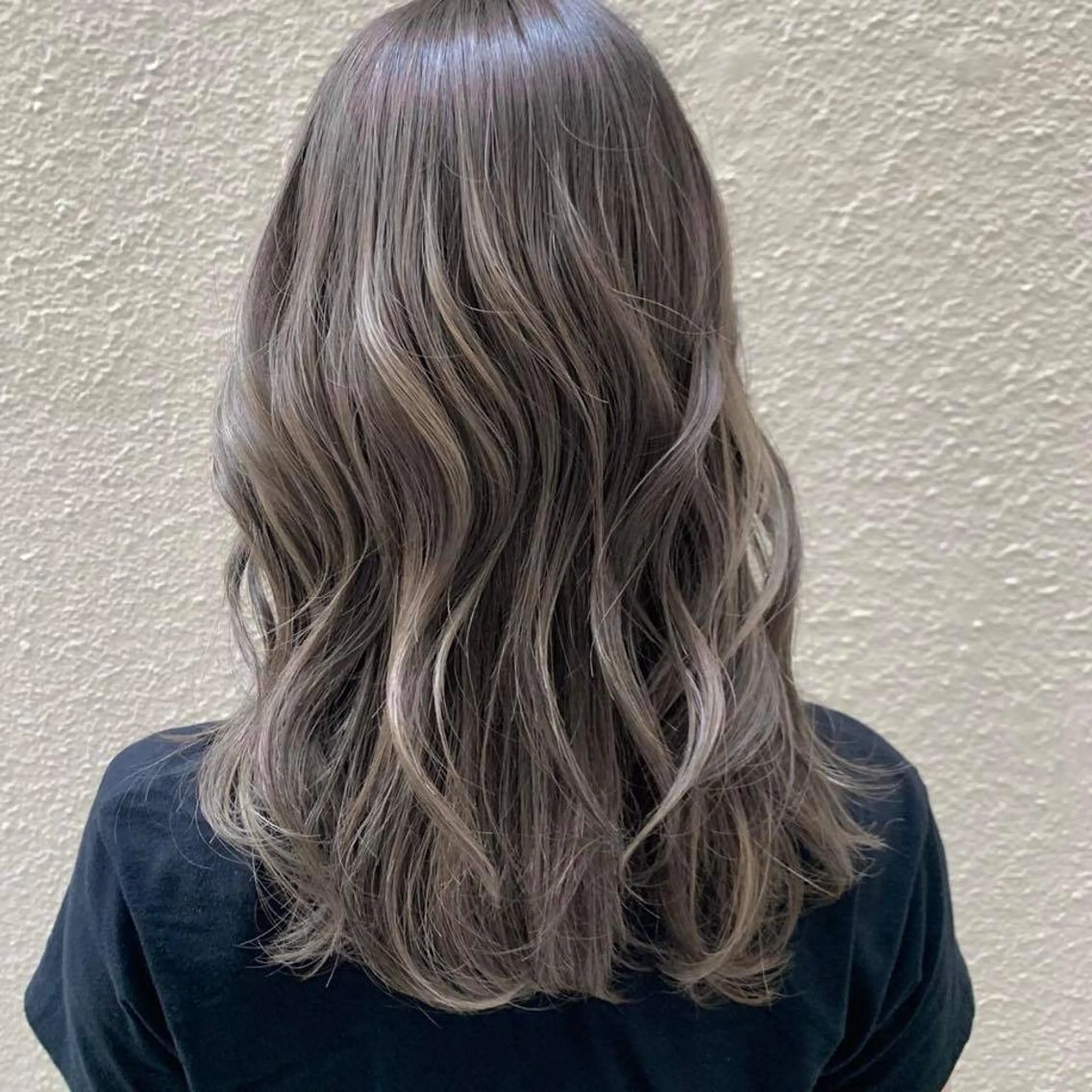 ミディアム 🫧FERIA北千里 🫧のヘアスタイル