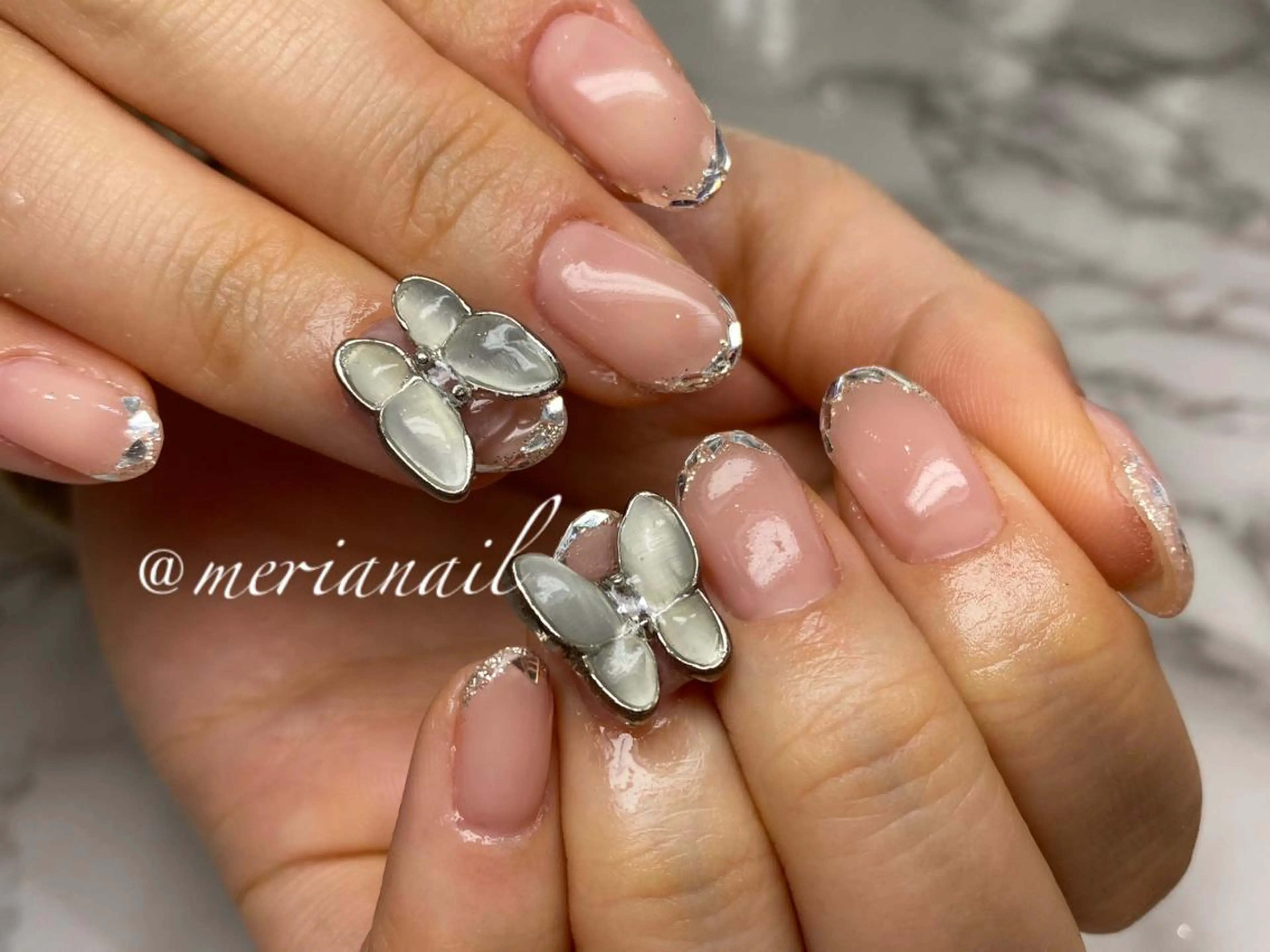 ミディアム ネイル ハンドネイル INFINITY所属・INFINITY nailのネイルデザイン