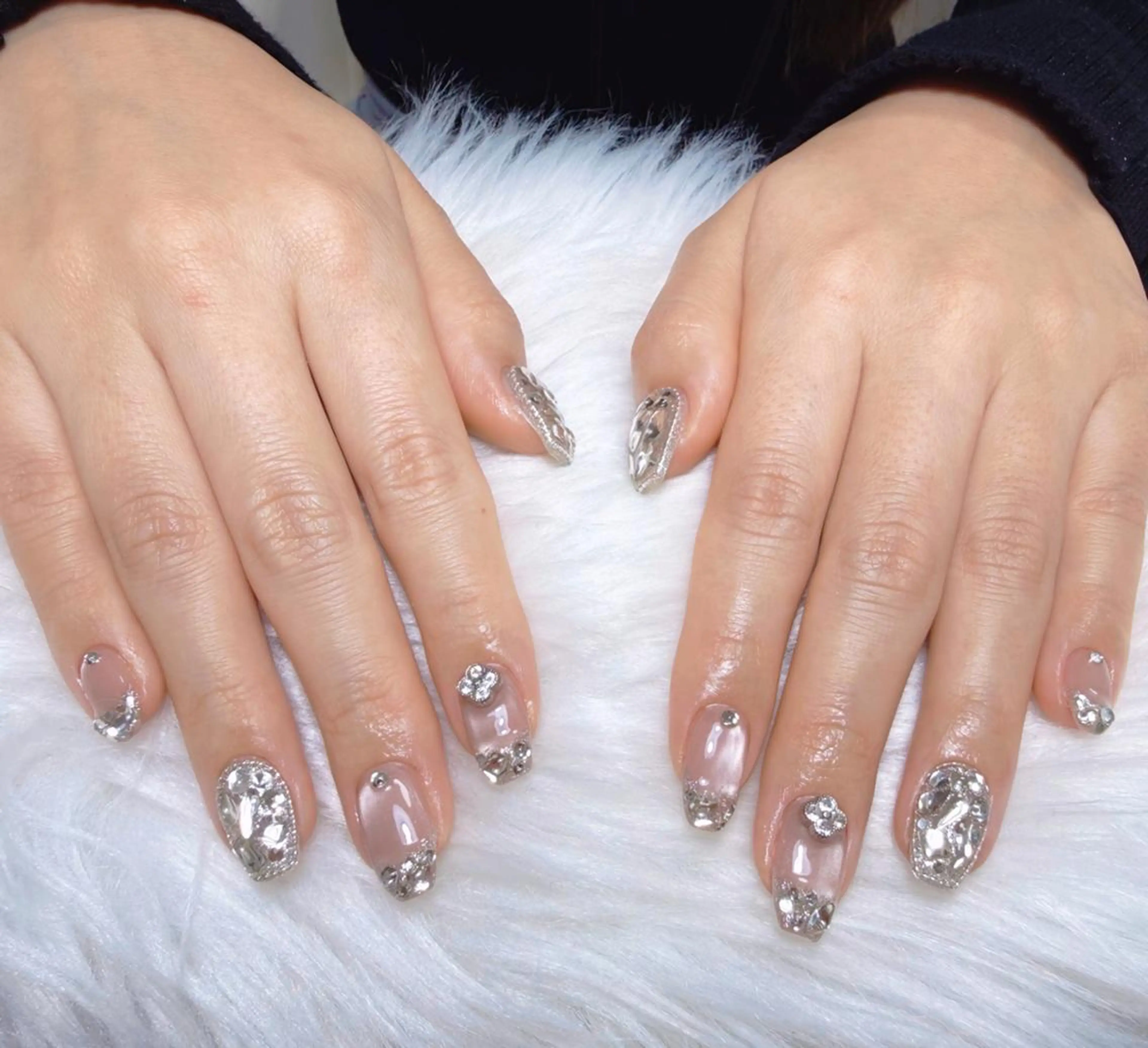 ネイル 佐藤 愛のネイルデザイン