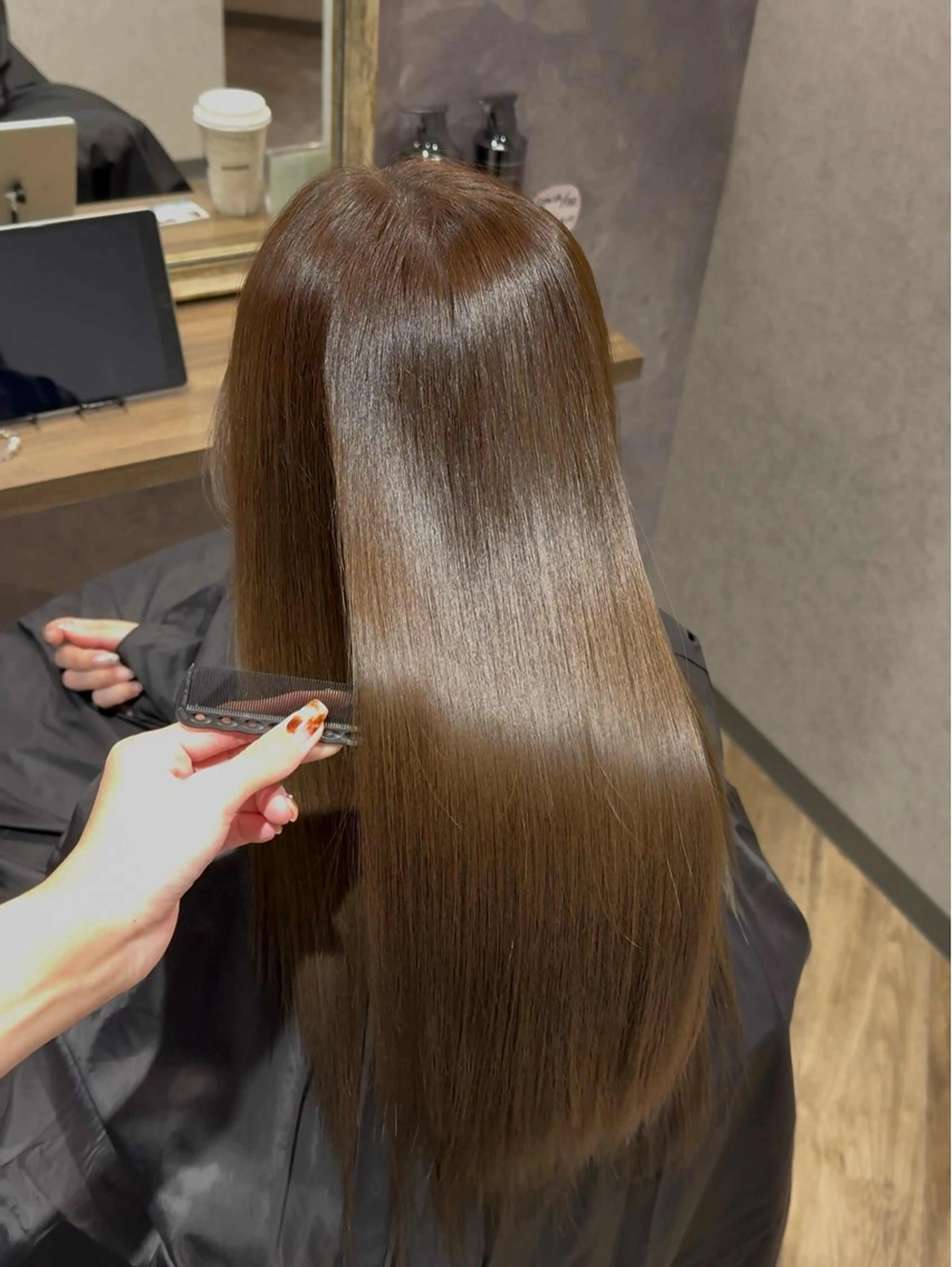 ロング 縮毛矯正 縮毛矯正 阪急箕面駅 ショートモデル募集のヘアスタイル