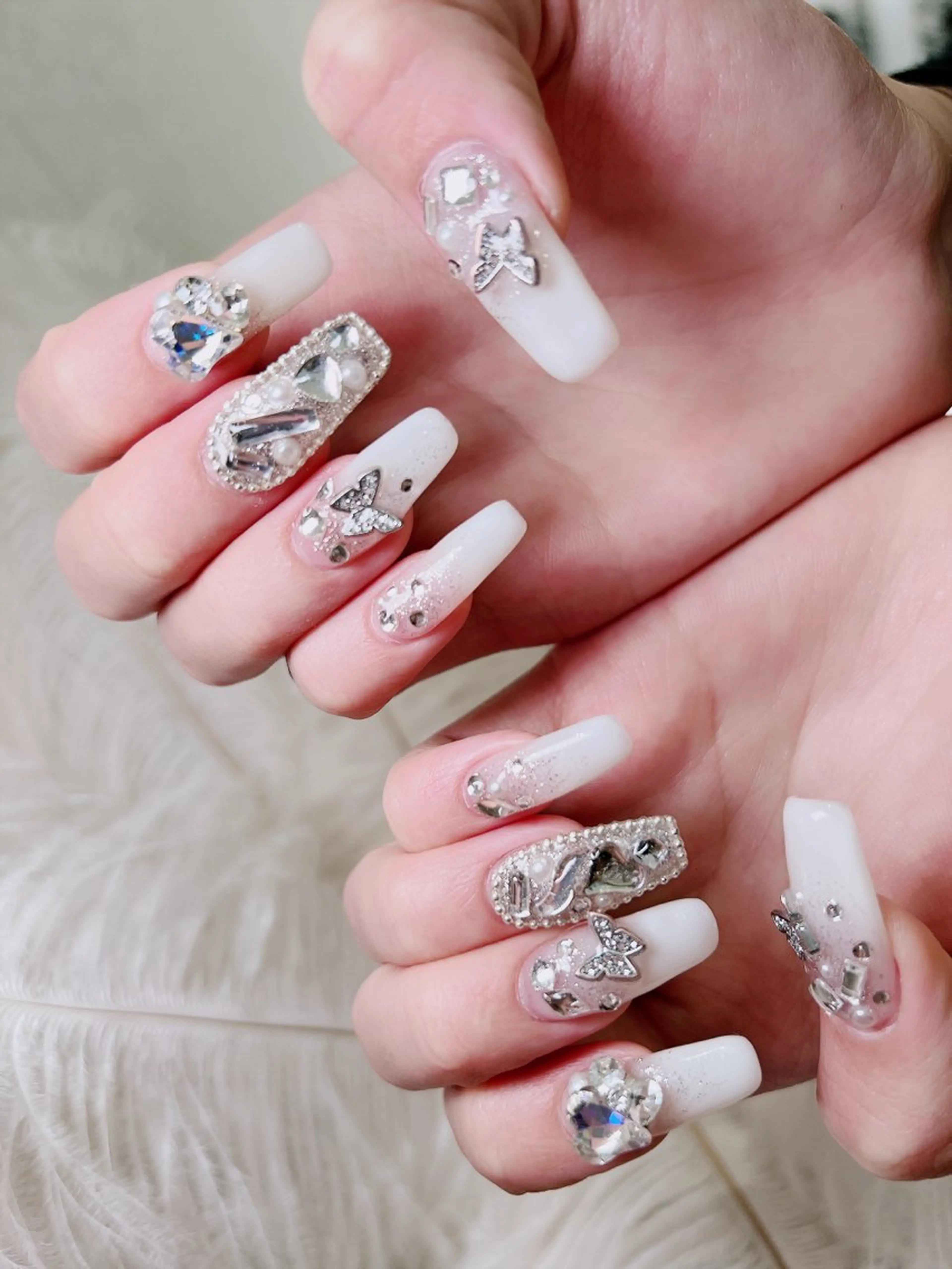 ネイル ハンドネイル Ubuntu🎀 ネイルサロン✨のネイルデザイン