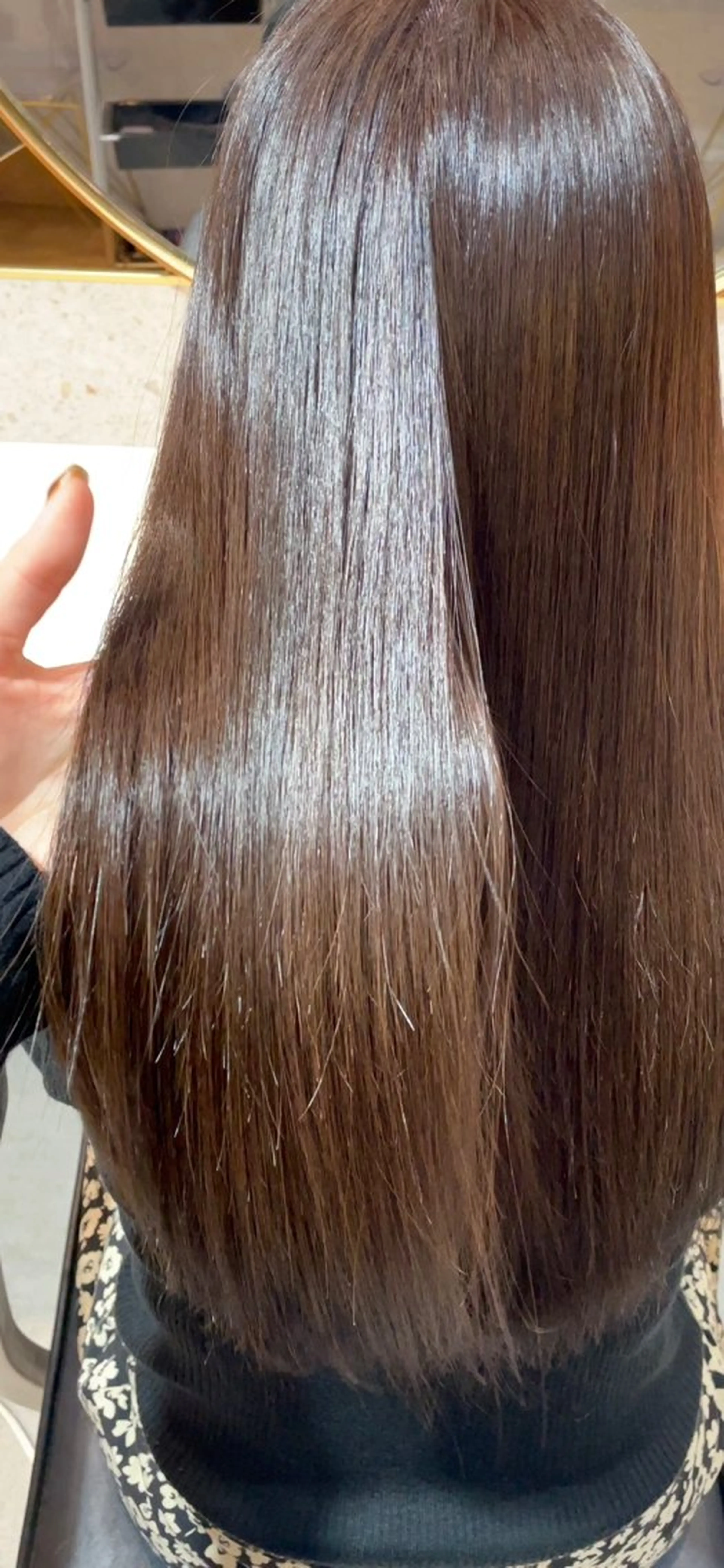 ロング トリートメント 酸熱トリートメント RIN🩶レイヤー /ハッシュカットのヘアスタイル