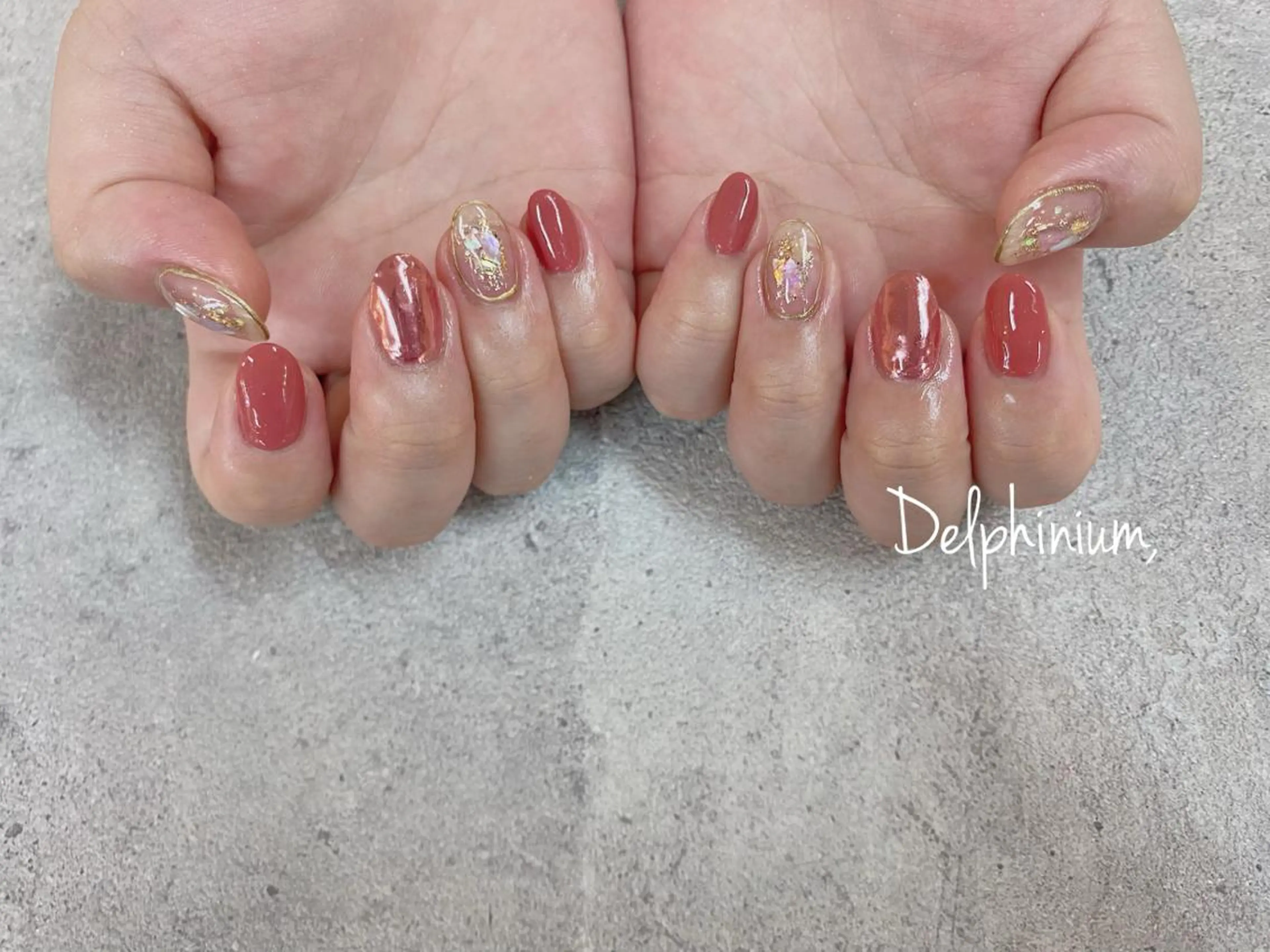 ネイル アートネイル ミラーネイル 持ち込み オフィスネイル ピンク ハンドネイル 岡本 友恵のネイルデザイン