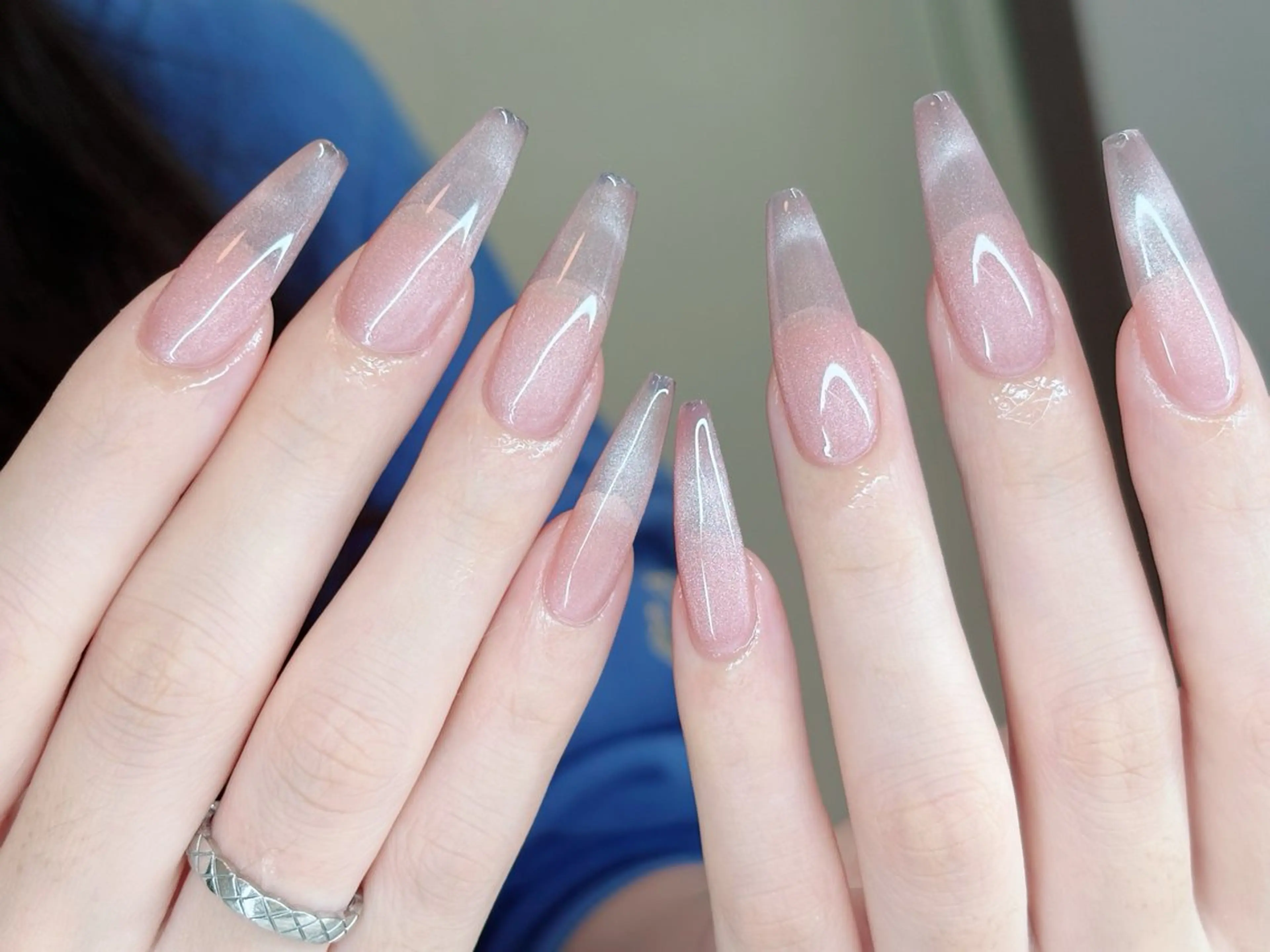 ネイル オーロラネイル ブルー チークネイル フットネイル フレンチネイル NAILS168 大家店のネイルデザイン