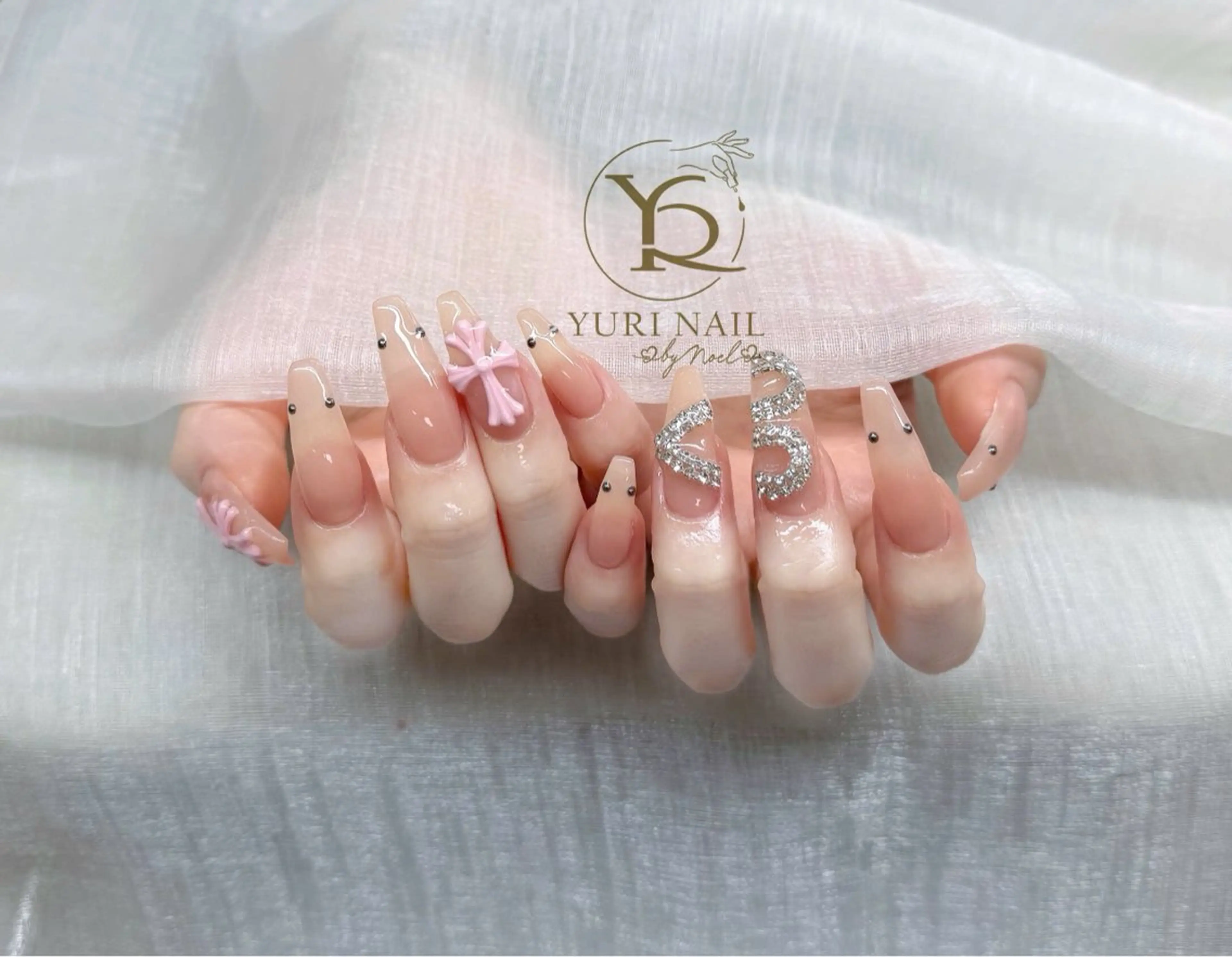 ネイル ハンドネイル フットネイル ハンドケア YURI Nail Narita所属・YURI Nail NARITAのネイルデザイン