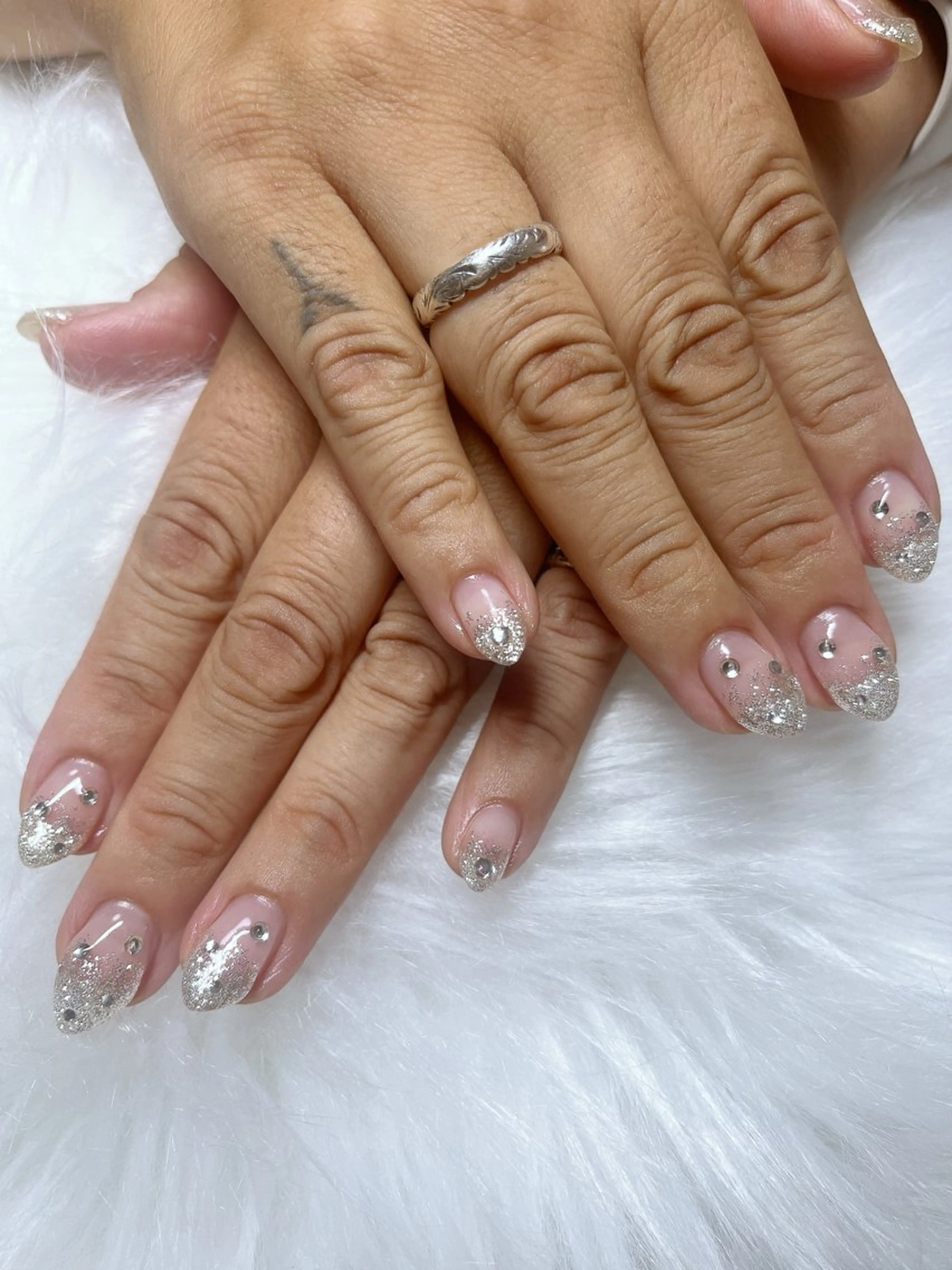 ネイル ラメ(グリッター) ラメグラデーション ストーンネイル Bienvenue りょうこのネイルデザイン